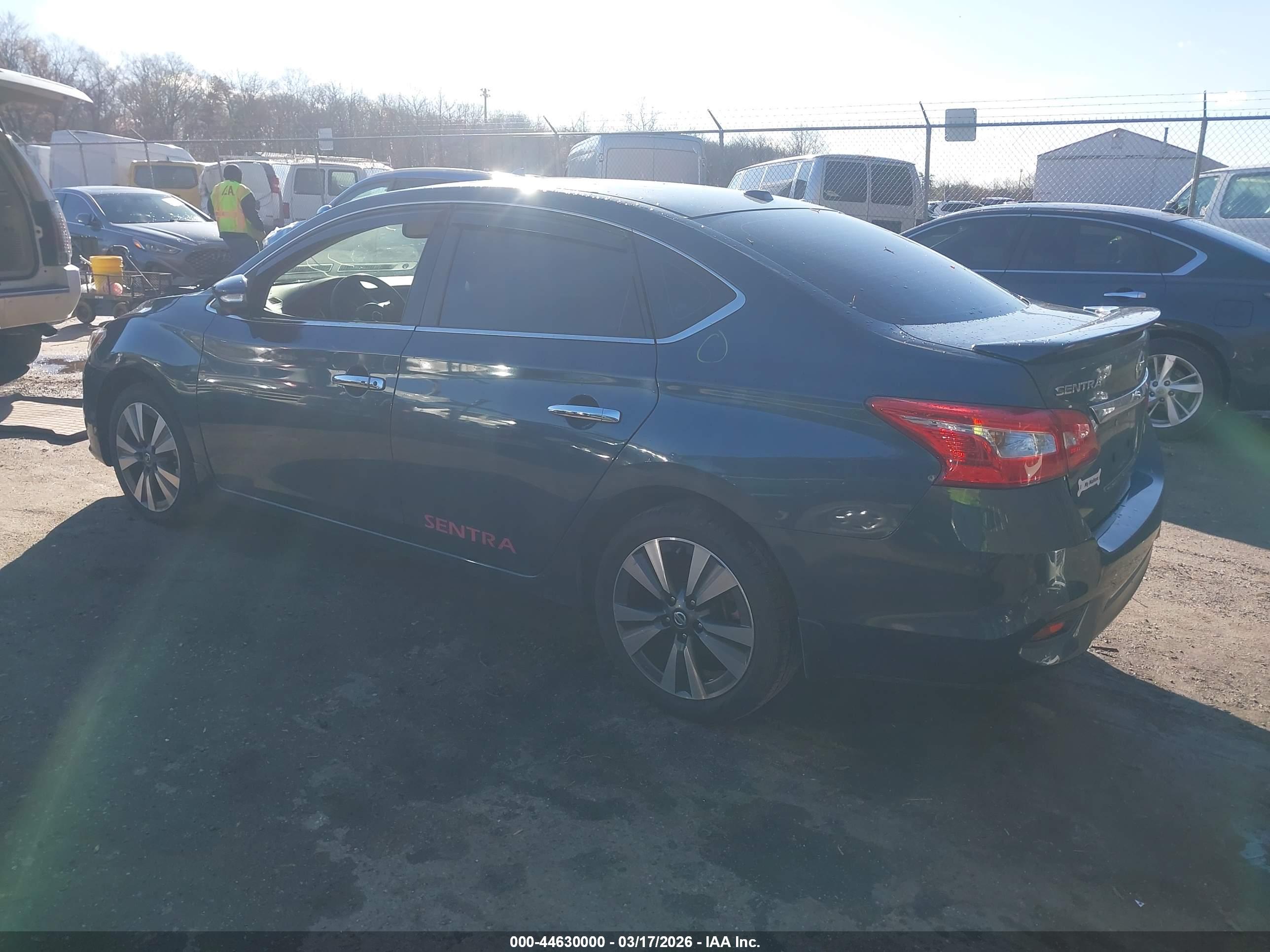 NISSAN SENTRA image 3