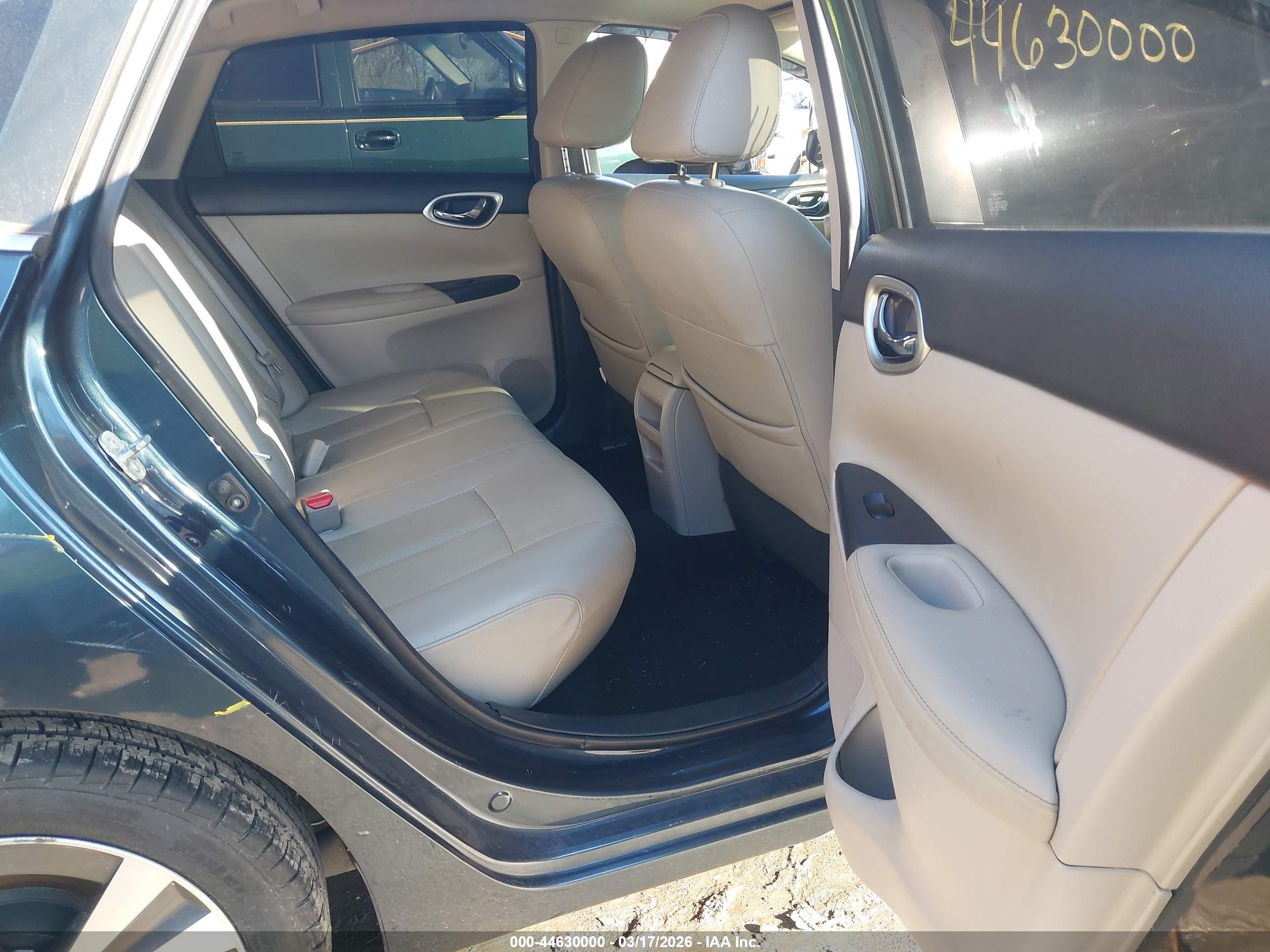 NISSAN SENTRA image 8