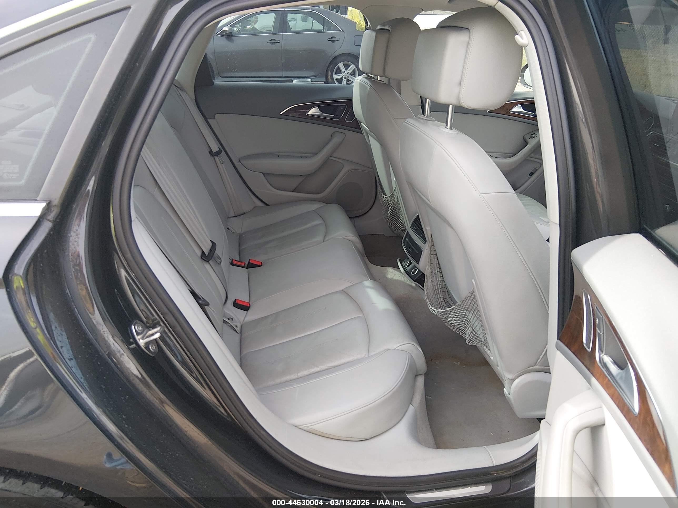 AUDI A6 image 8