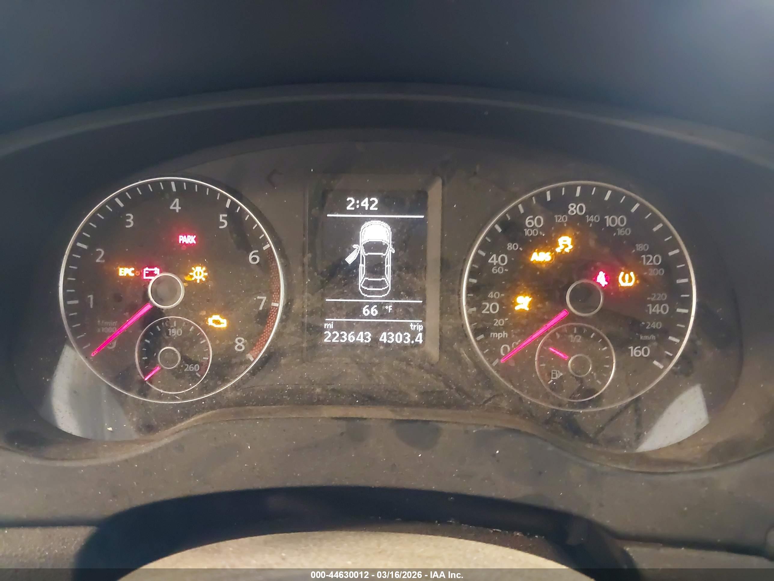 VOLKSWAGEN JETTA image 7