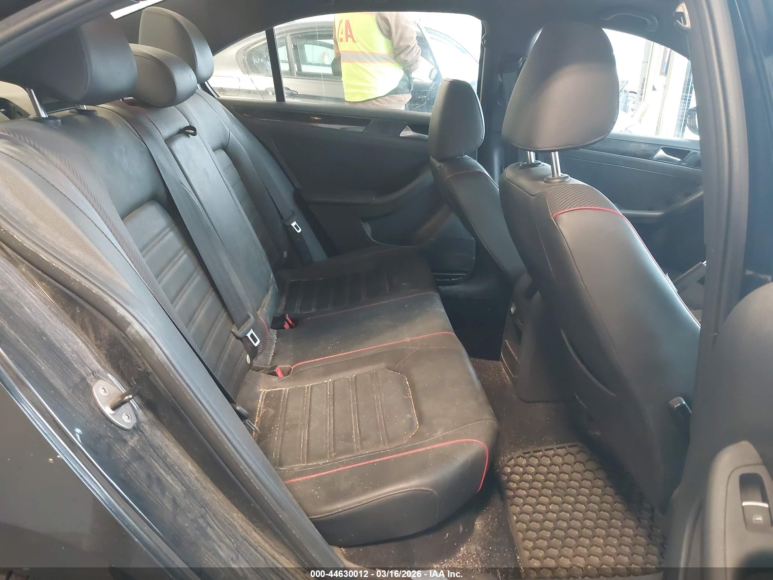VOLKSWAGEN JETTA image 8