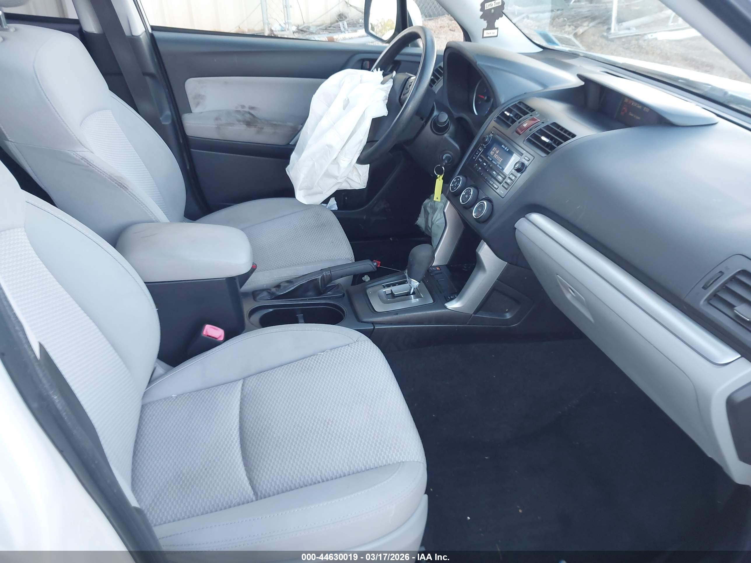 SUBARU FORESTER image 5