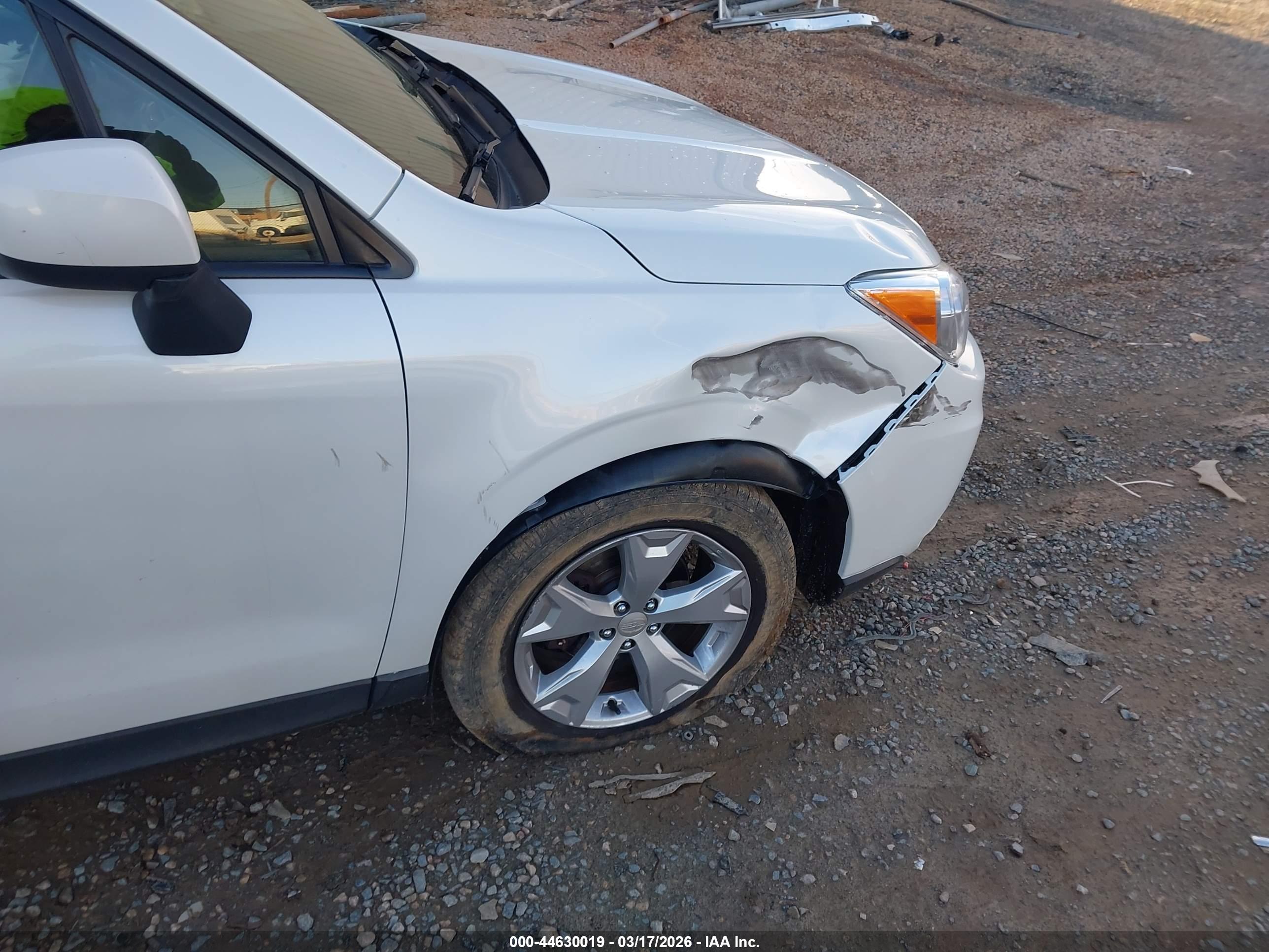 SUBARU FORESTER image 6