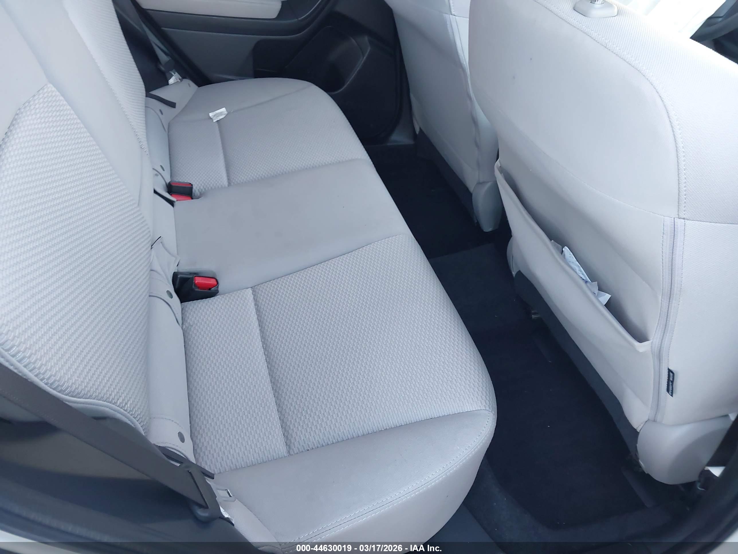 SUBARU FORESTER image 8