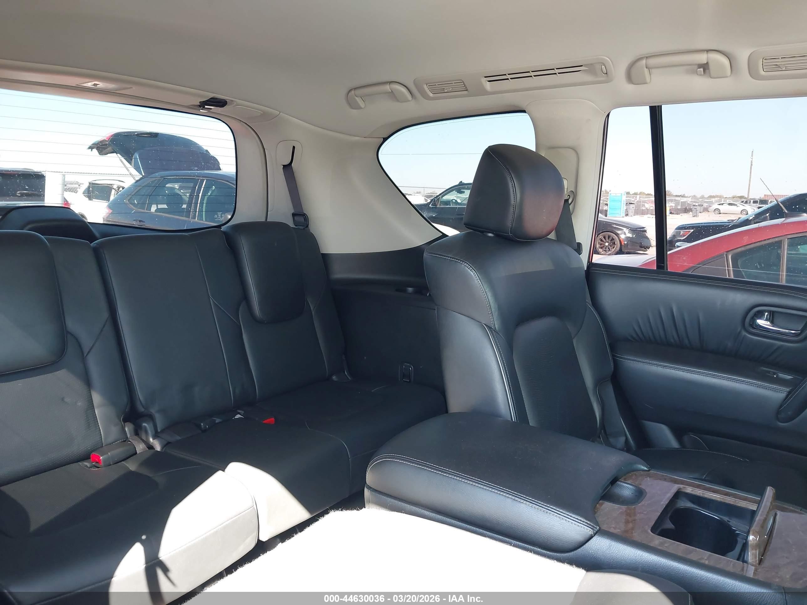 INFINITI QX80 image 8