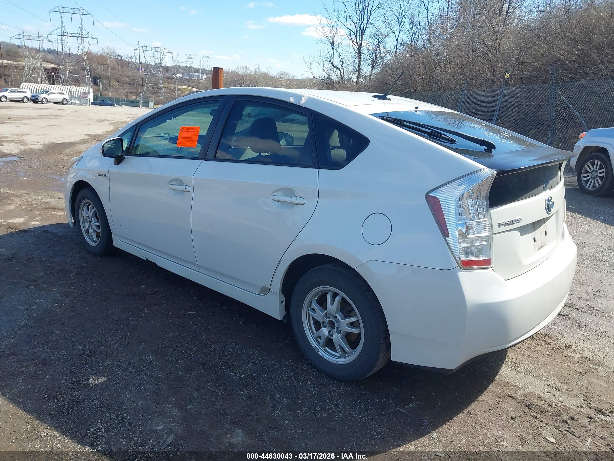 TOYOTA PRIUS image 3