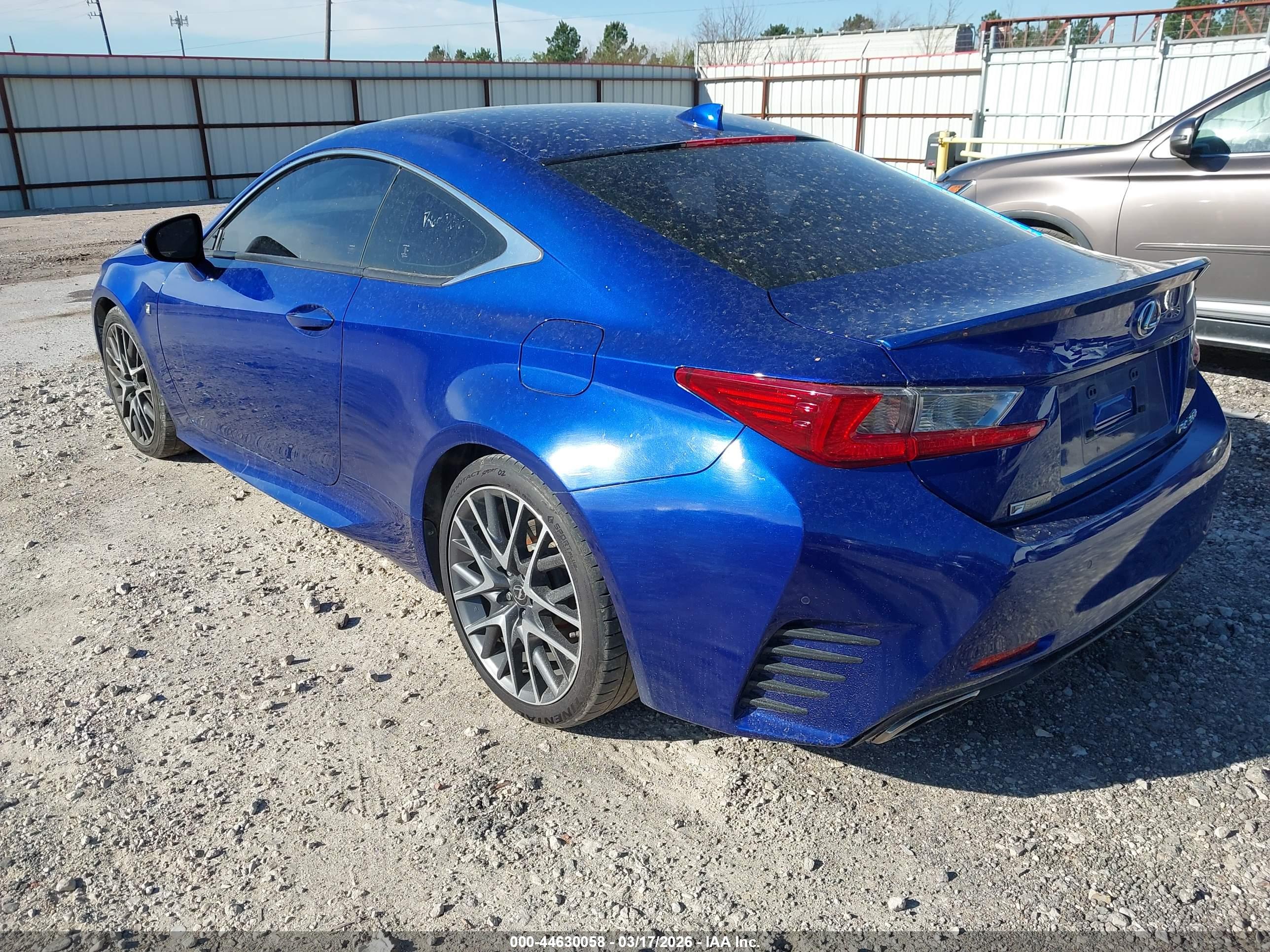 LEXUS RC image 3
