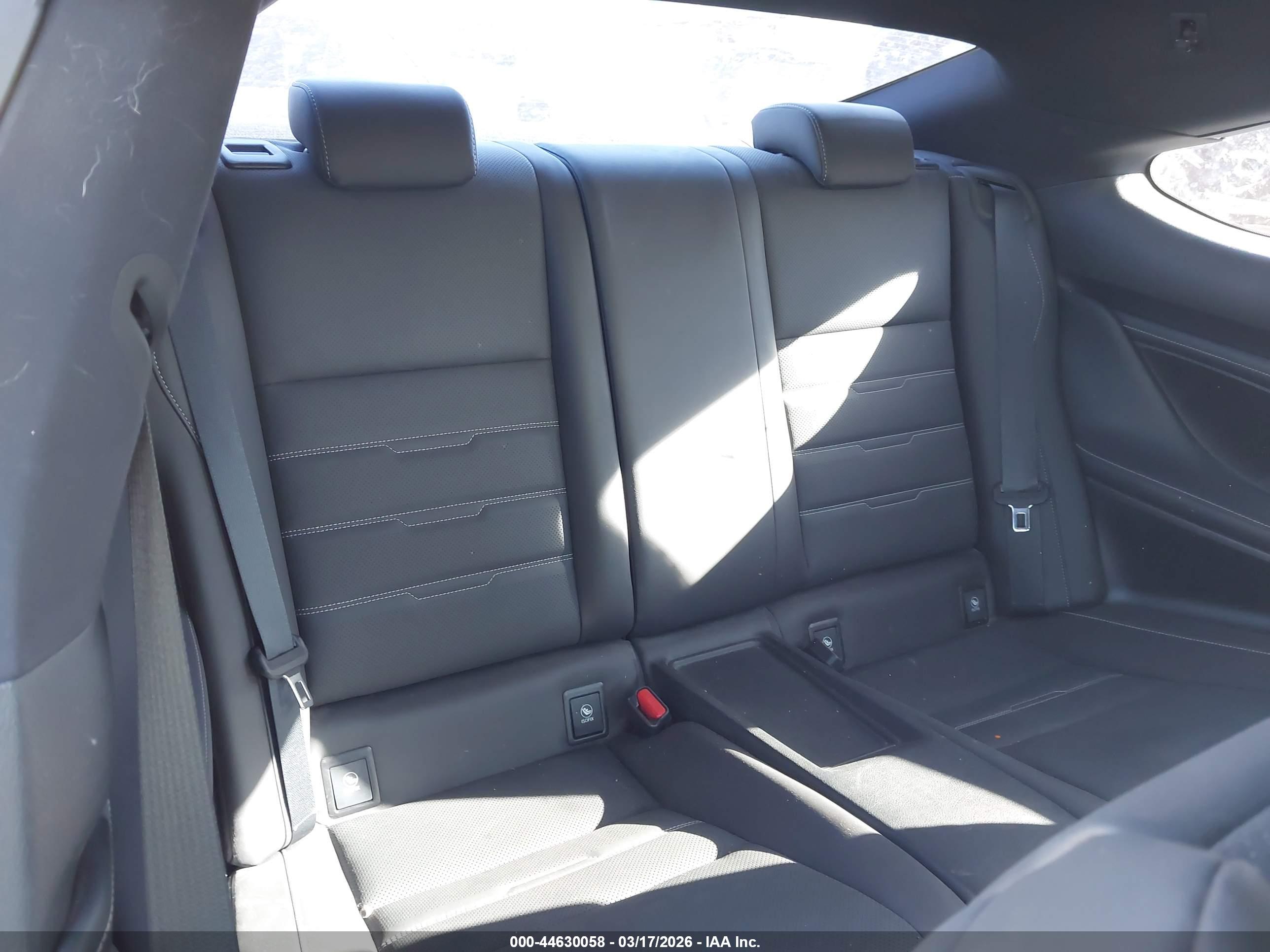 LEXUS RC image 8