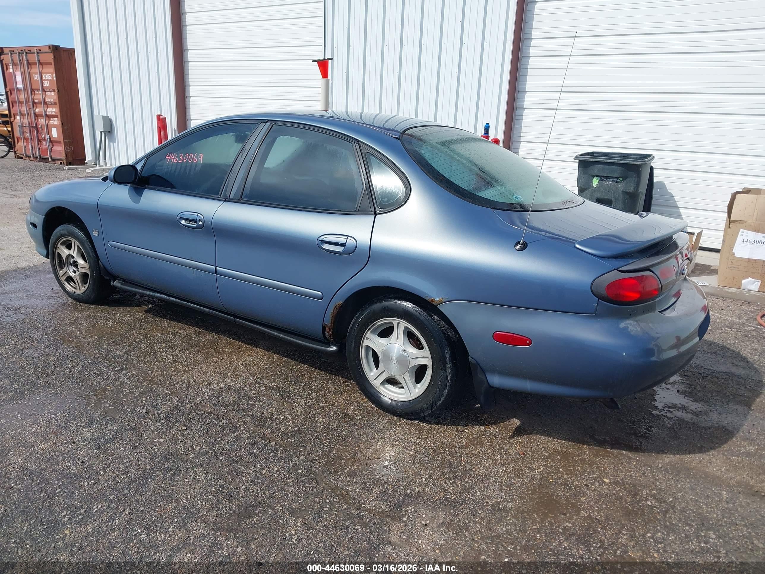 FORD TAURUS image 3