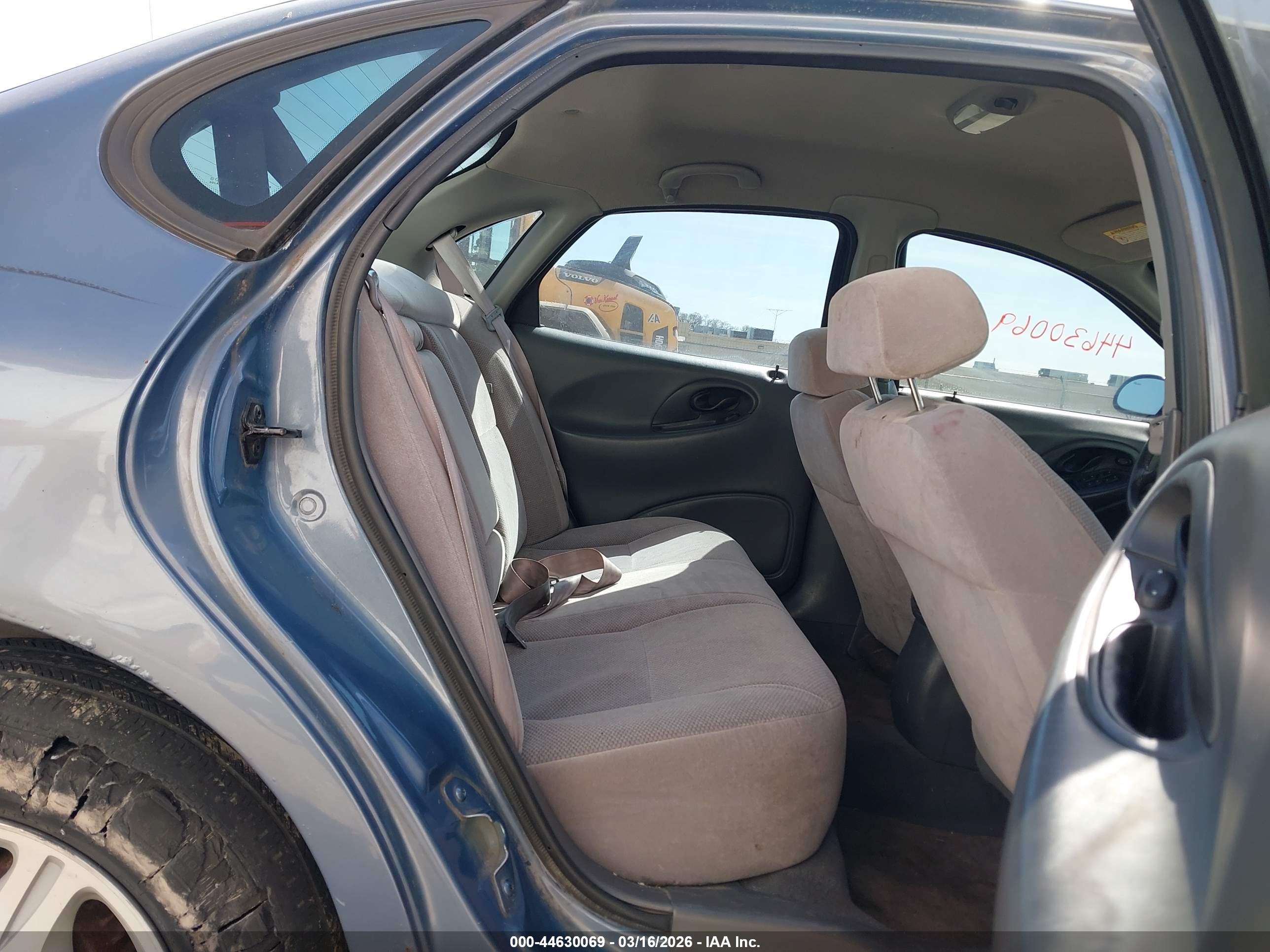 FORD TAURUS image 8