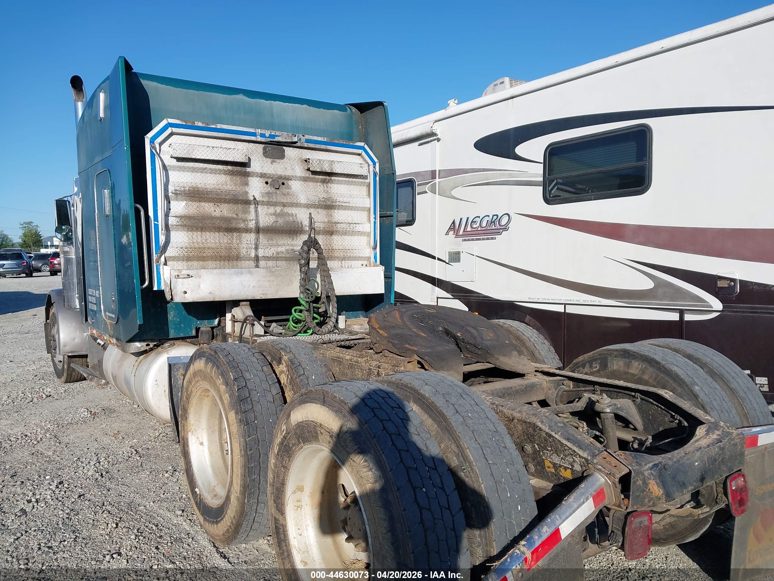 PETERBILT 379 image 3