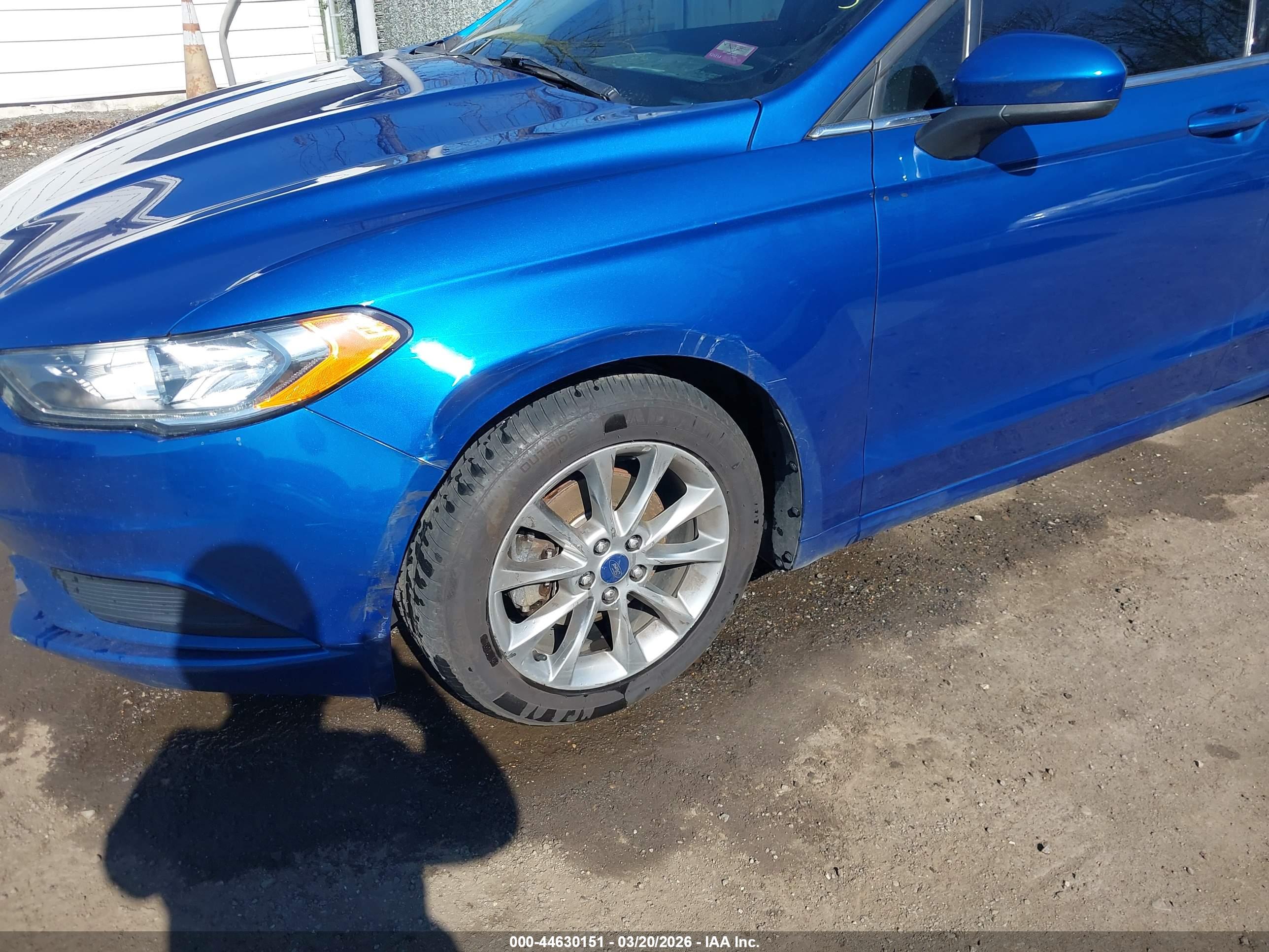 FORD FUSION image 6