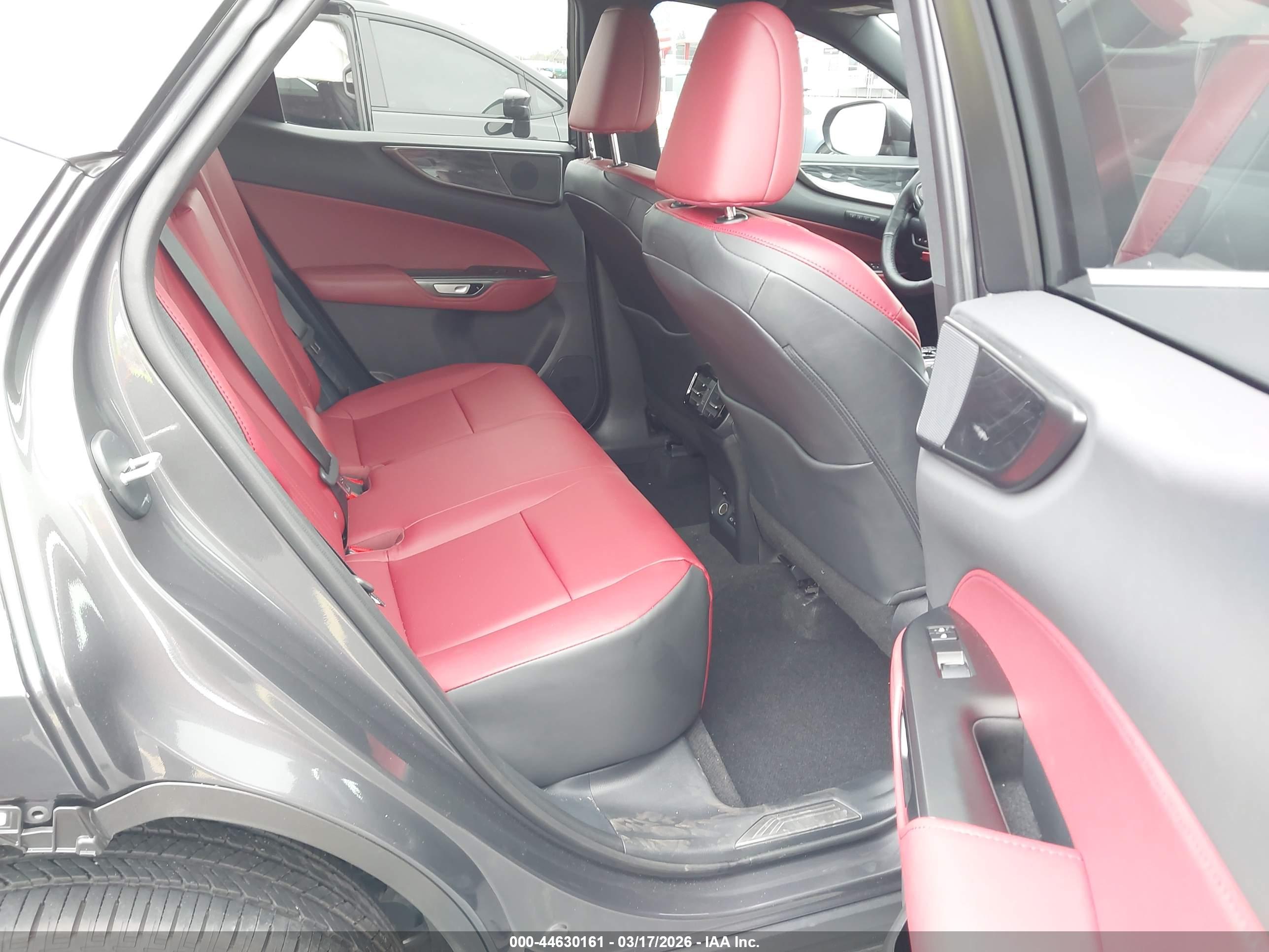 LEXUS NX image 8