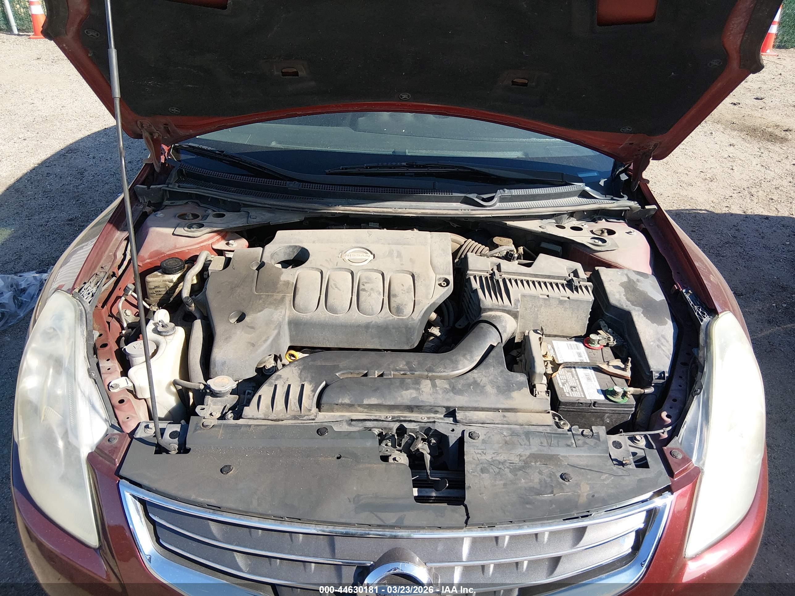 NISSAN ALTIMA image 10