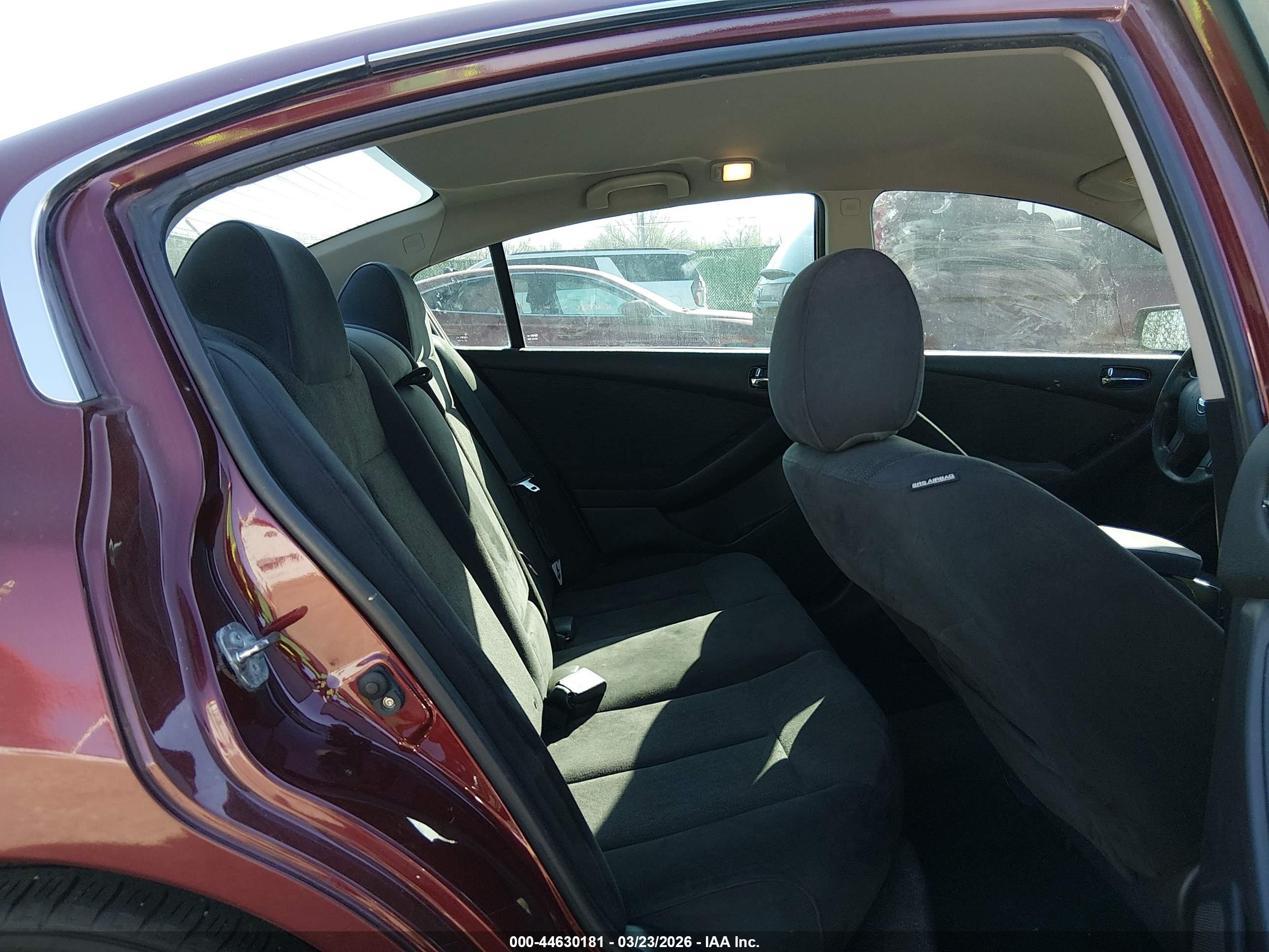 NISSAN ALTIMA image 8