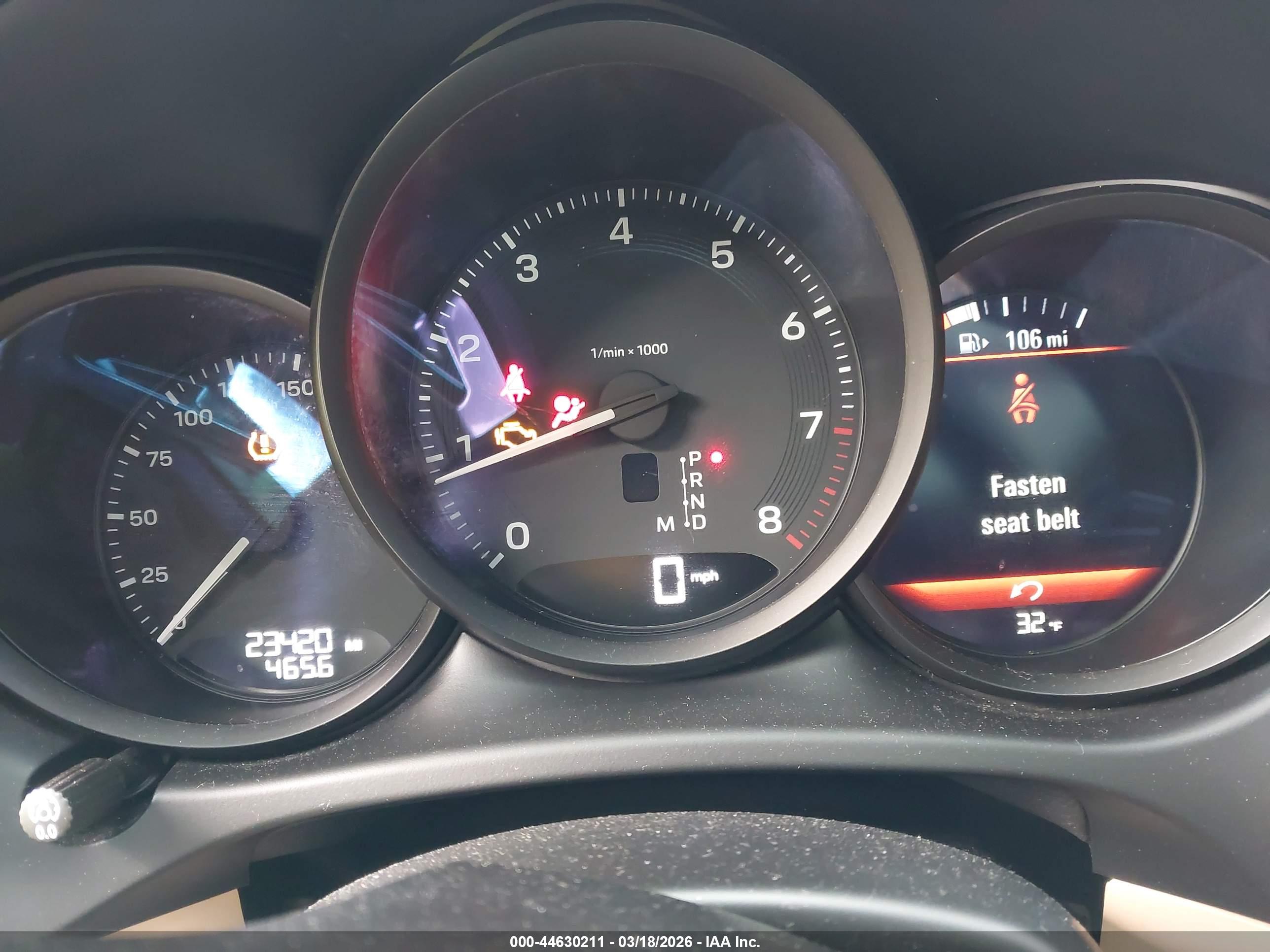 PORSCHE MACAN image 7