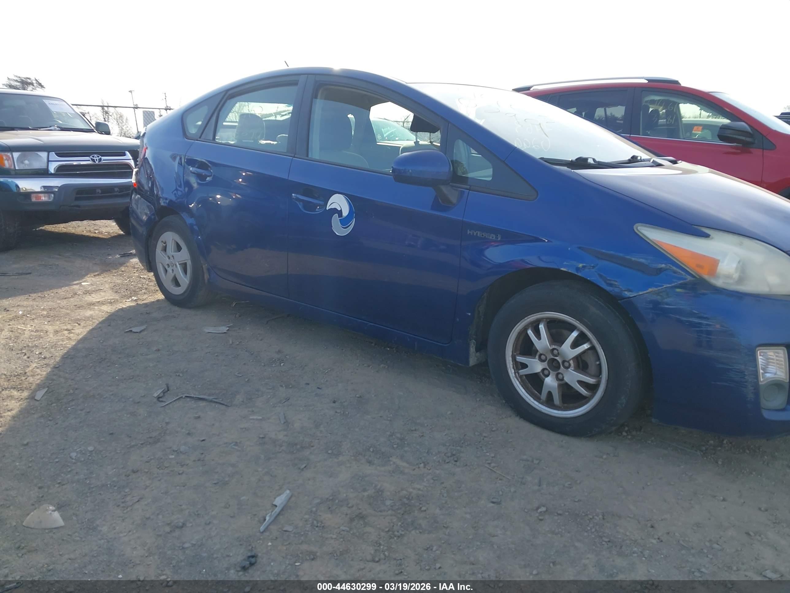 TOYOTA PRIUS image 6