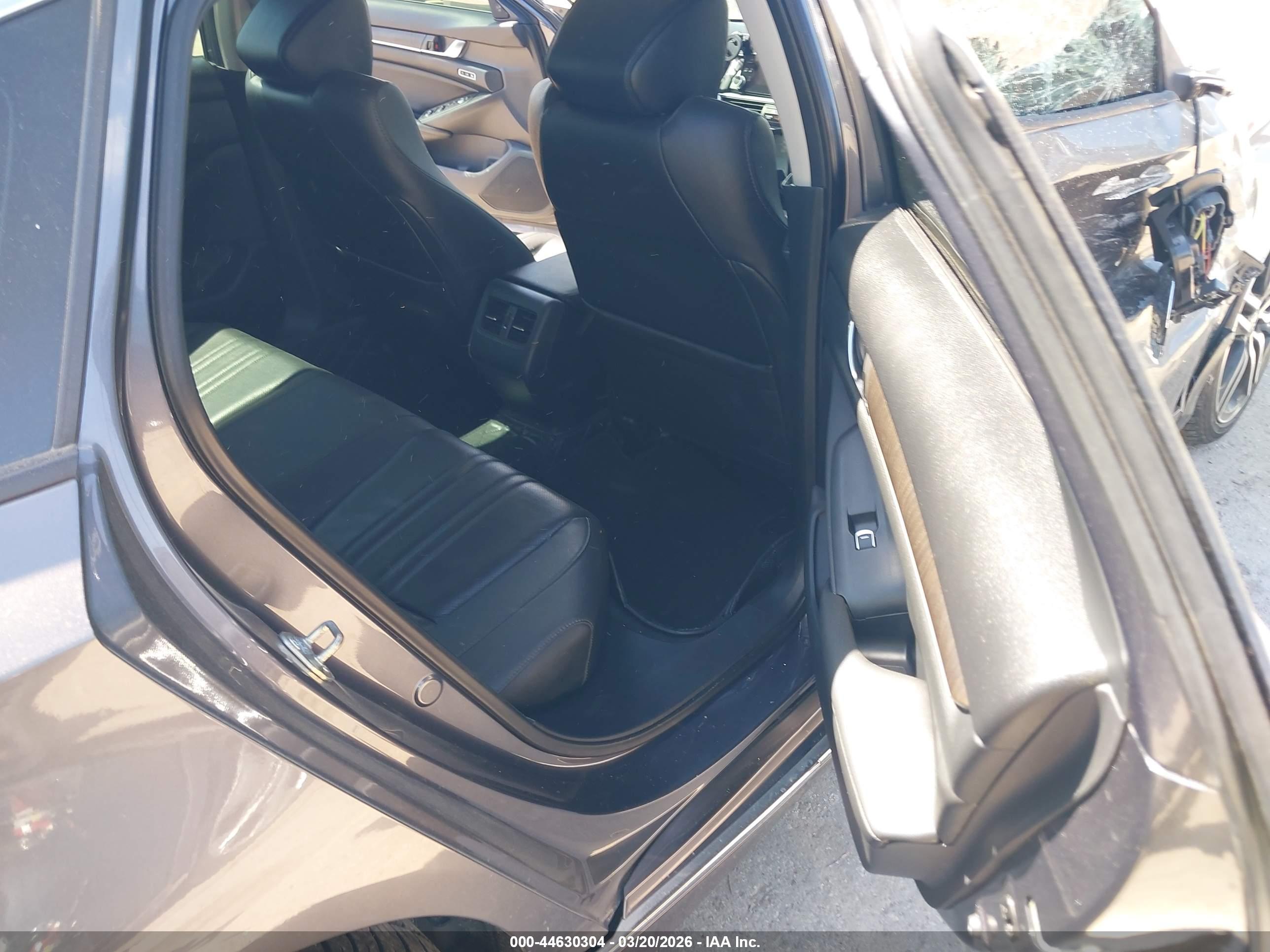 HONDA ACCORD image 8