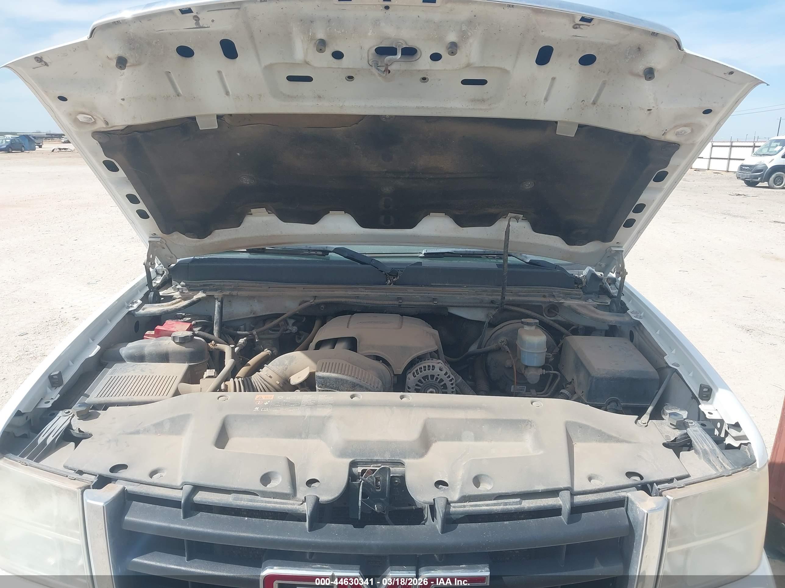 GMC SIERRA image 10