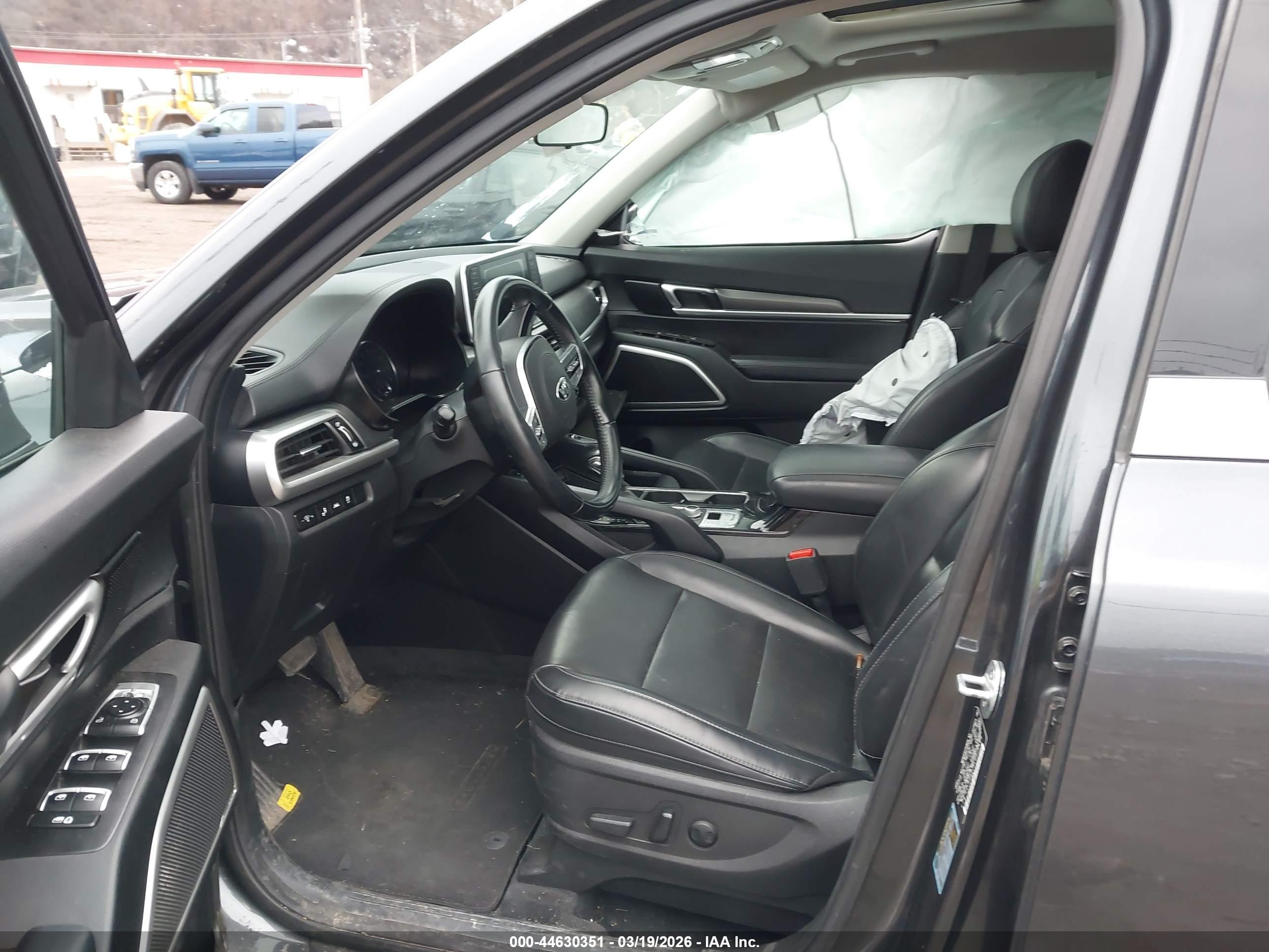 KIA TELLURIDE image 5