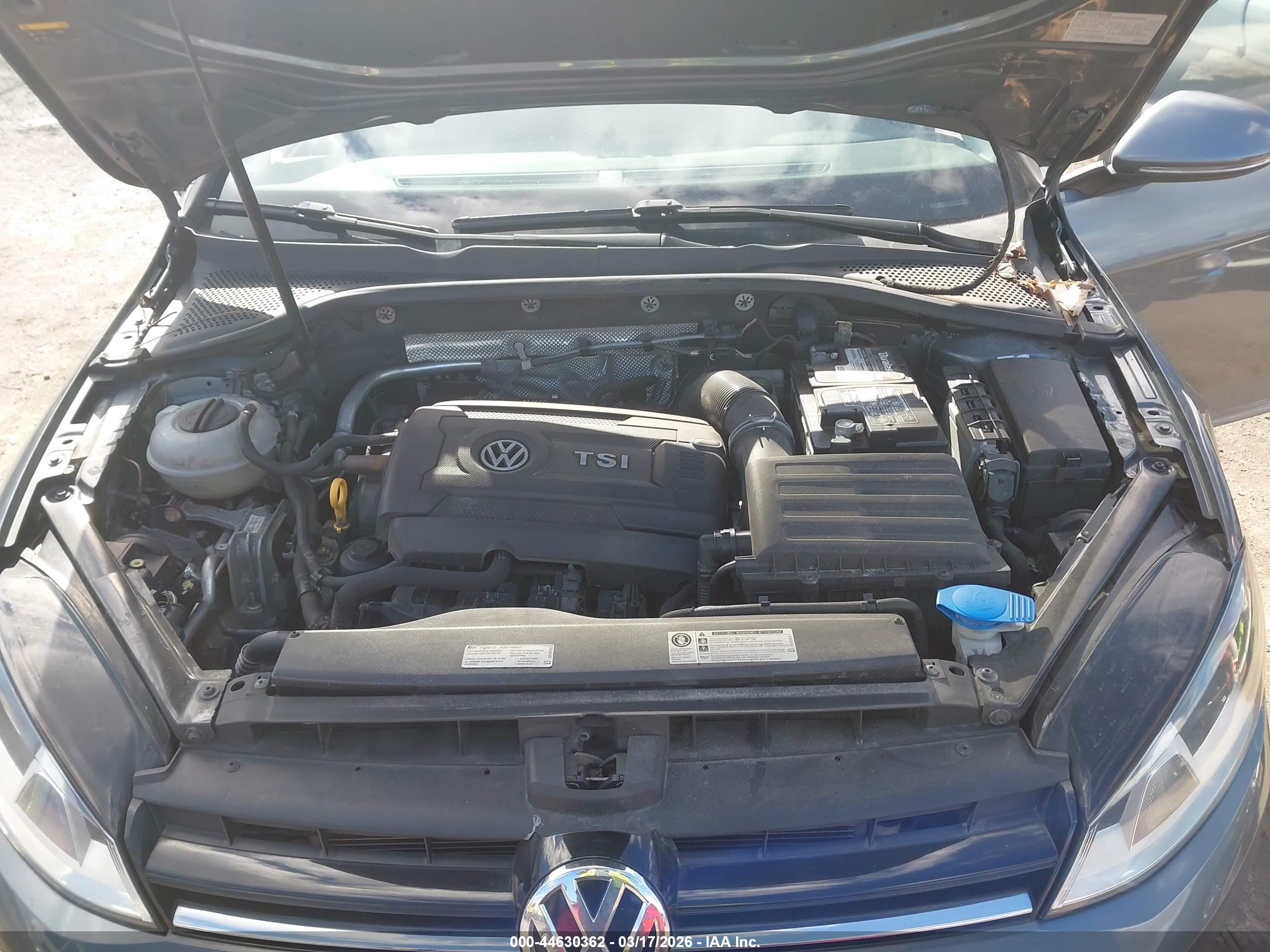 VOLKSWAGEN GOLF image 10