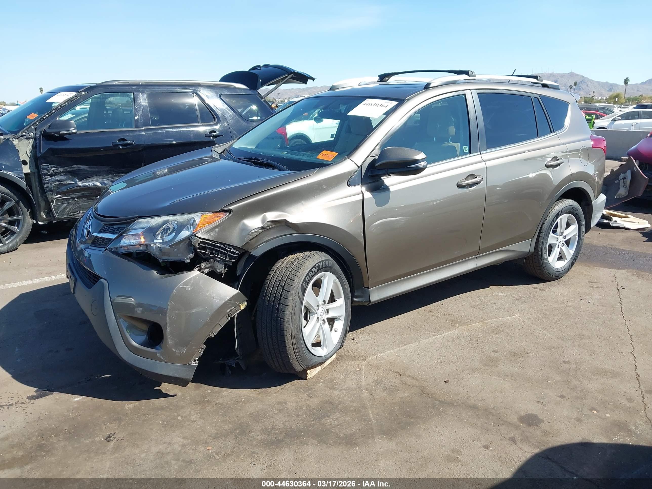 TOYOTA RAV4 image 2