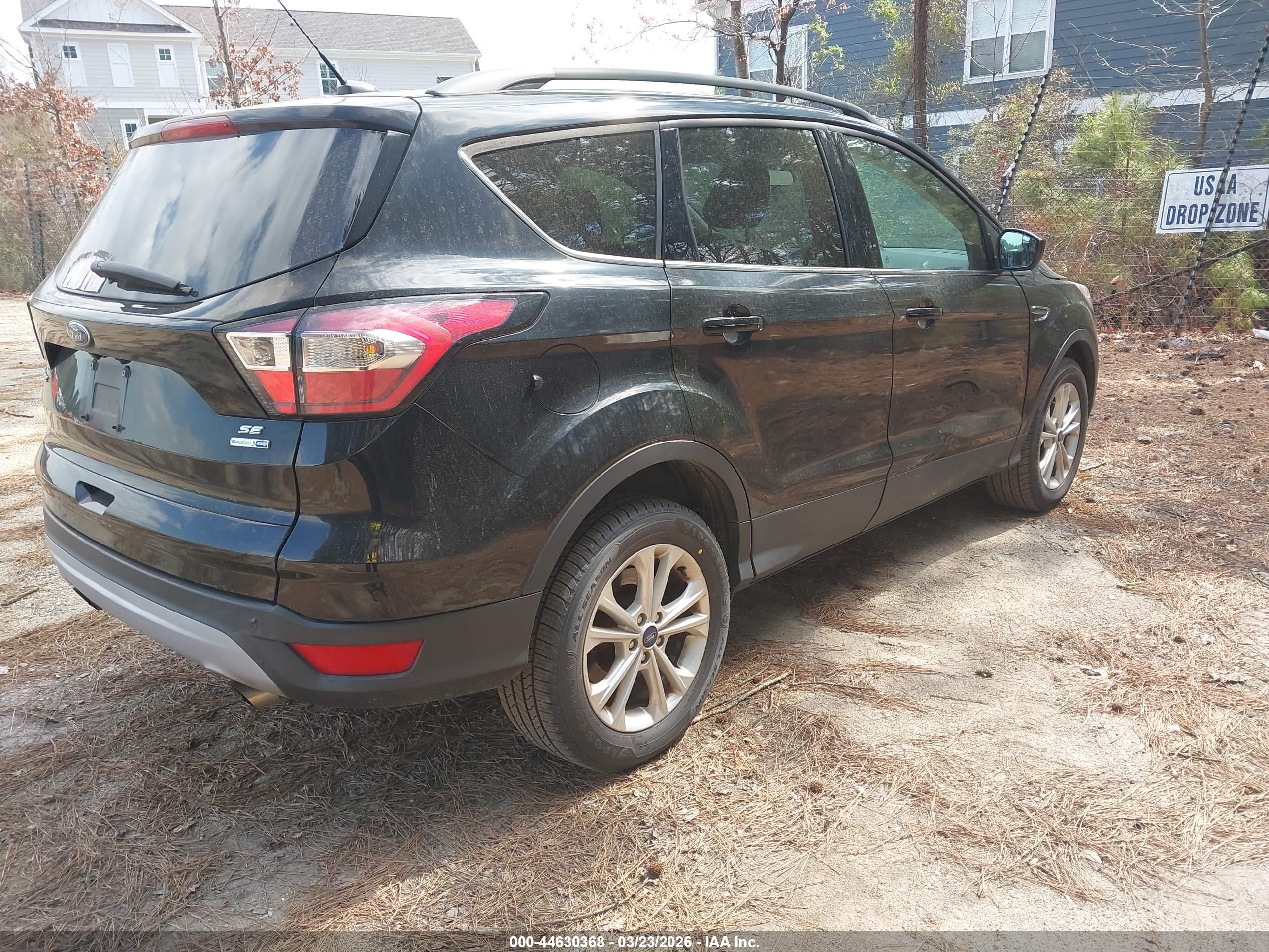 FORD ESCAPE image 4