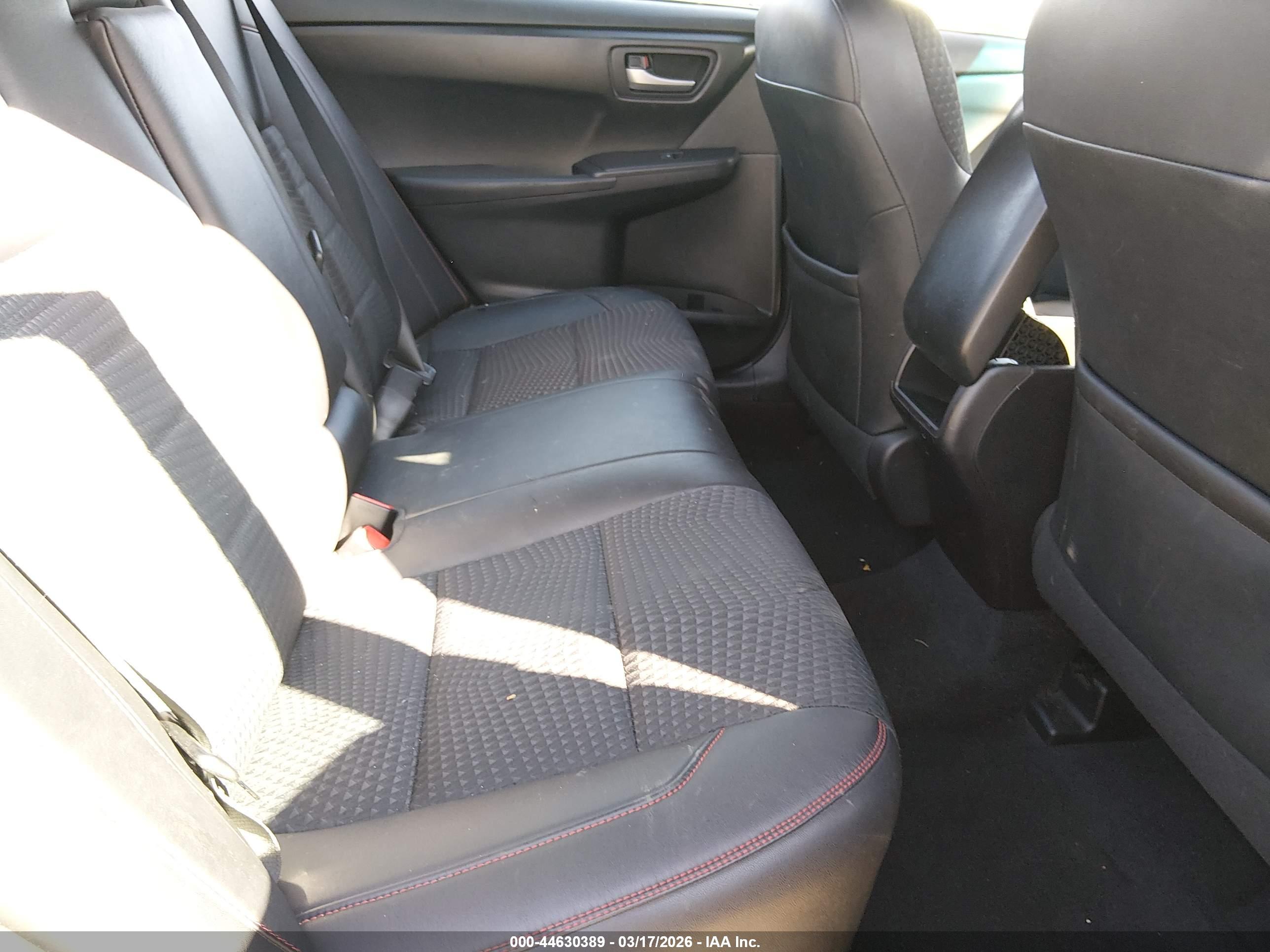 TOYOTA CAMRY image 8