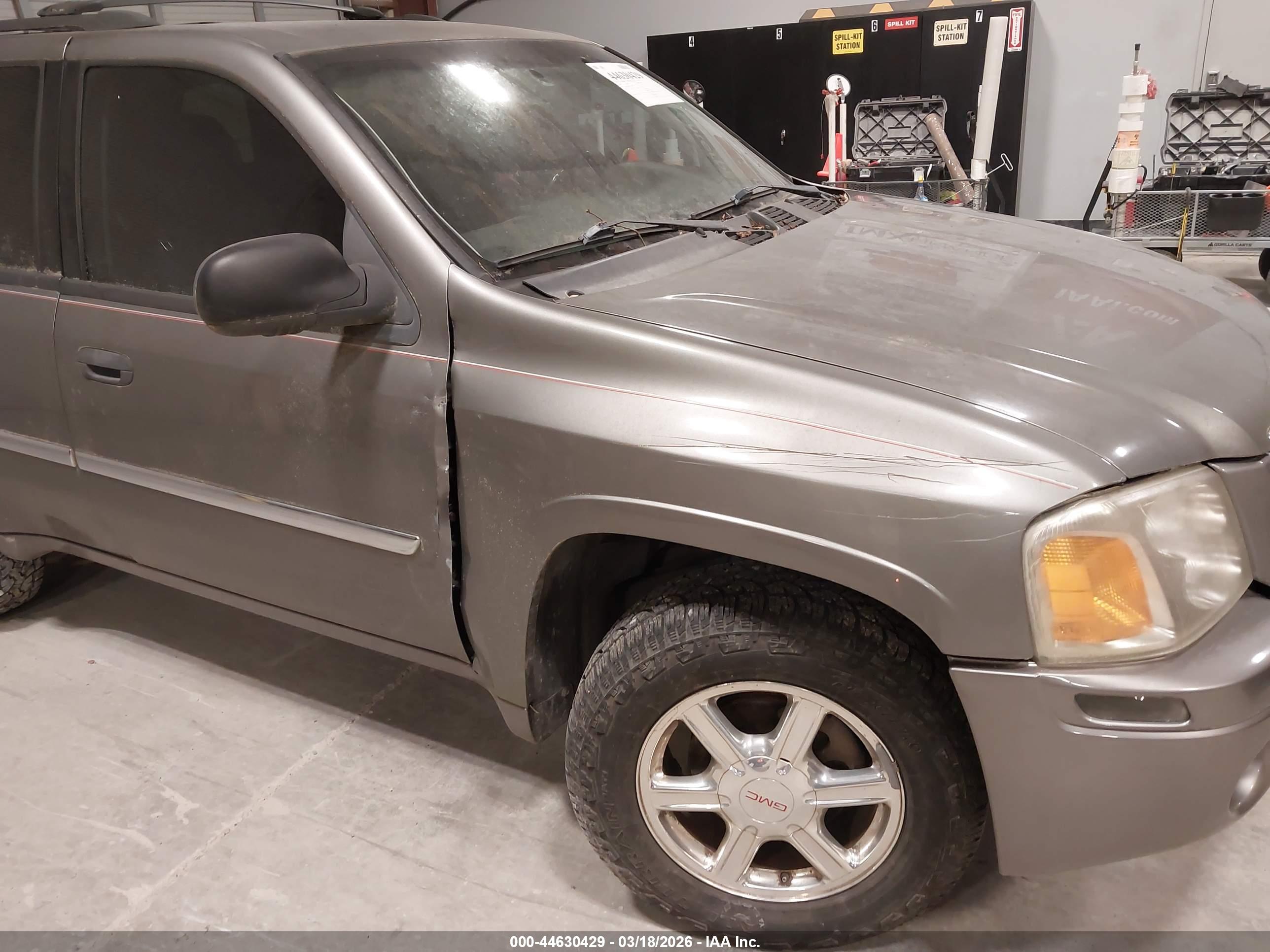 GMC ENVOY image 6
