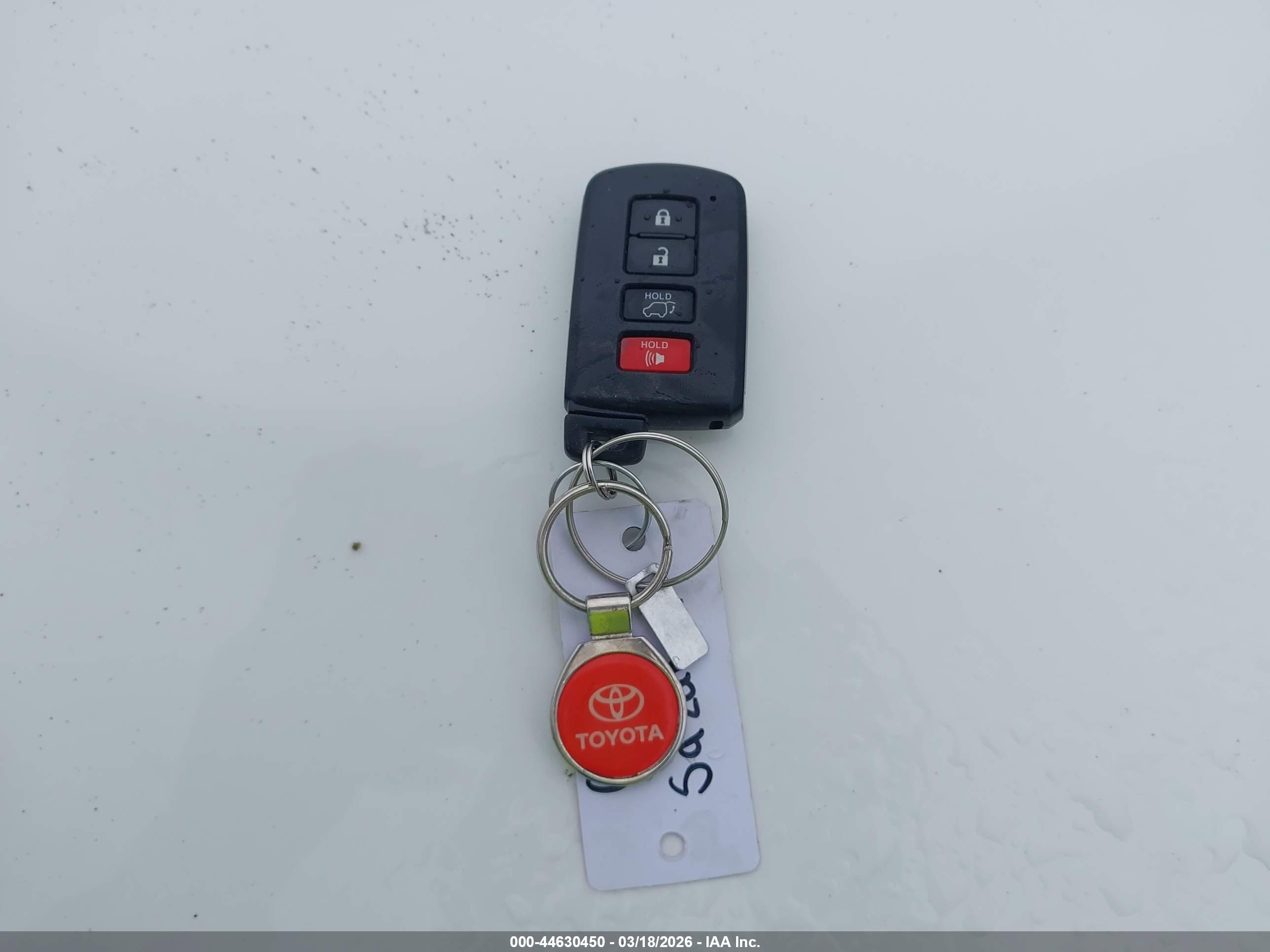 TOYOTA RAV4 image 11