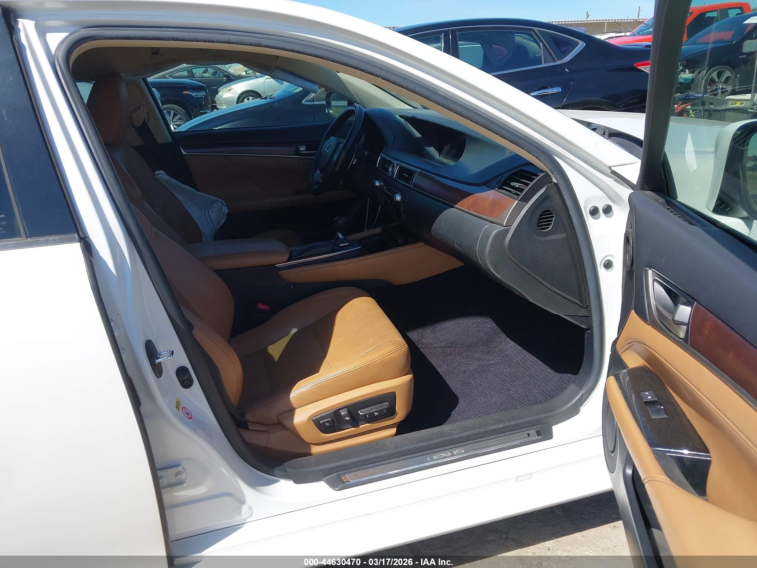 LEXUS GS image 5
