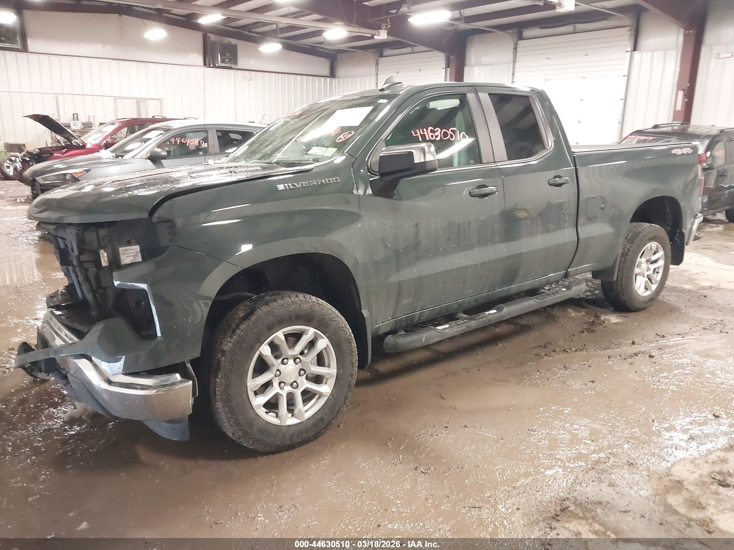 CHEVROLET SILVERADO image 2