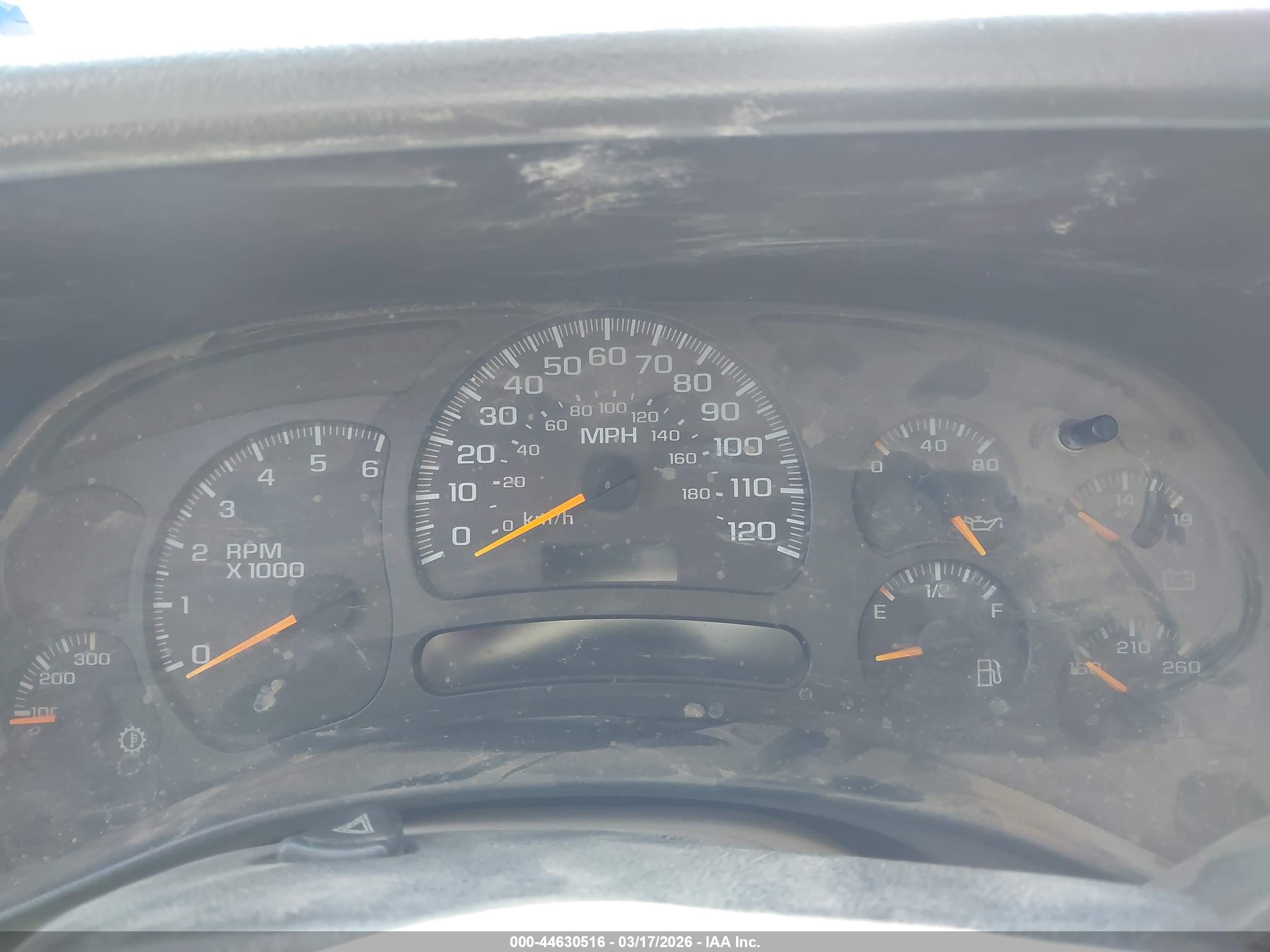 CHEVROLET SILVERADO image 7