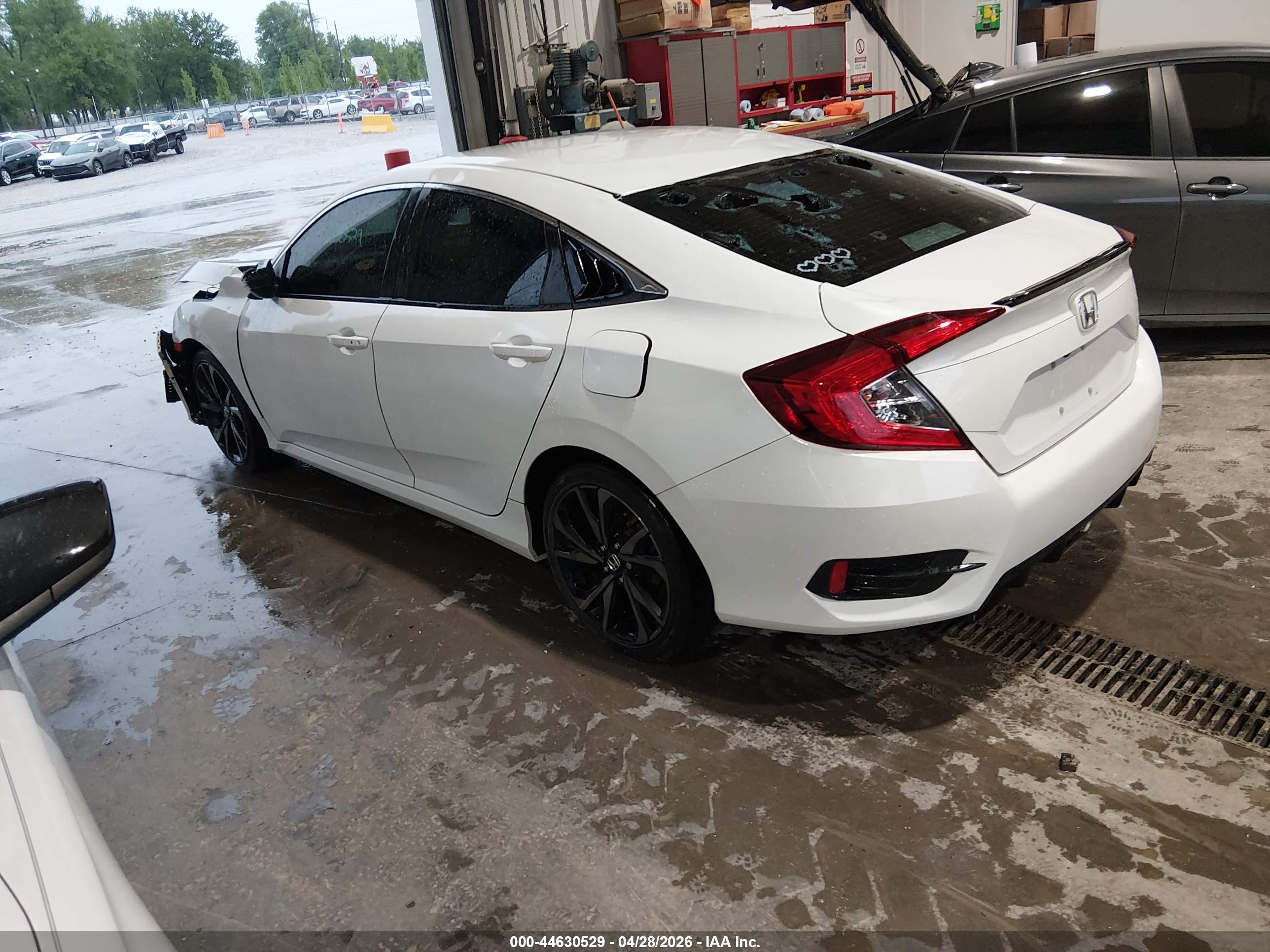 HONDA CIVIC image 3