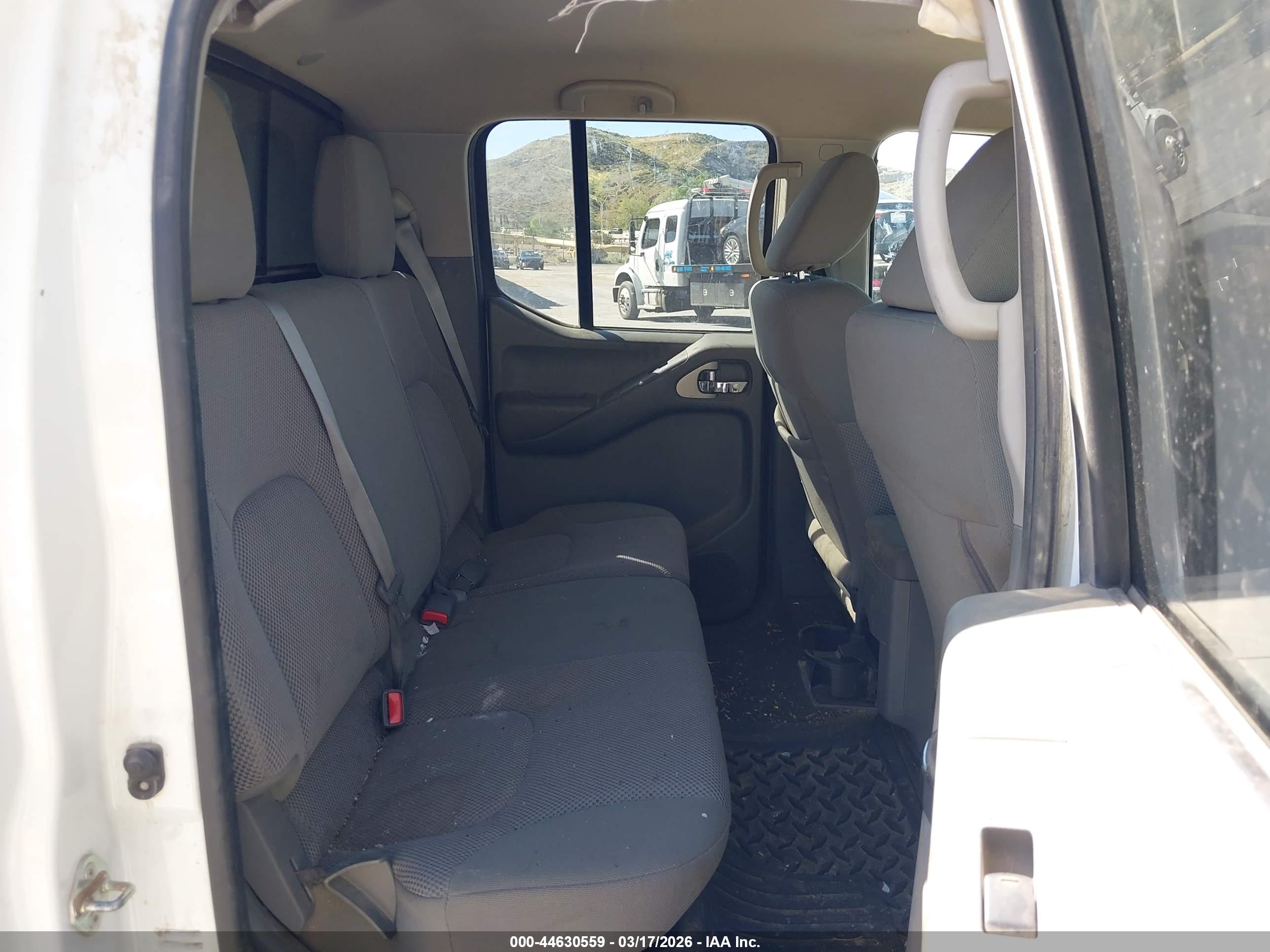 NISSAN FRONTIER image 8