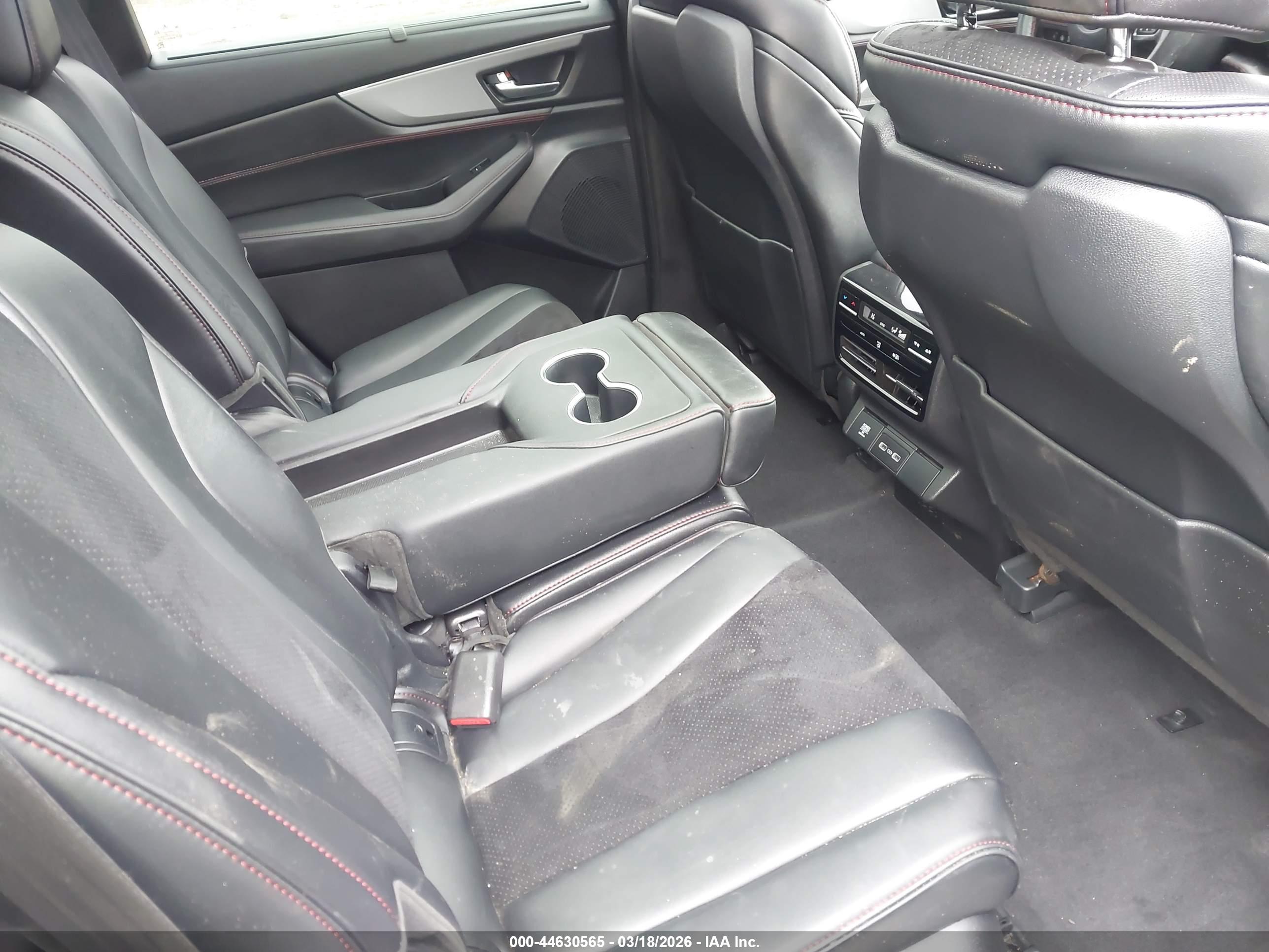 ACURA MDX image 8