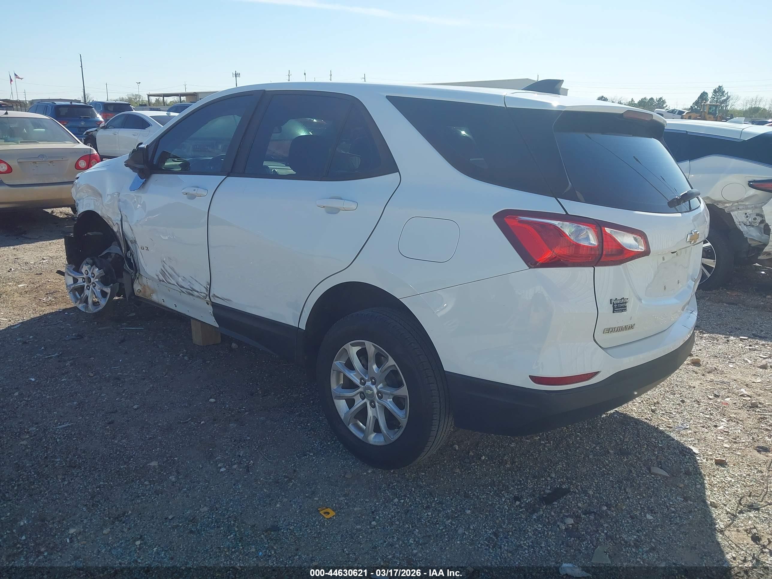 CHEVROLET EQUINOX image 3