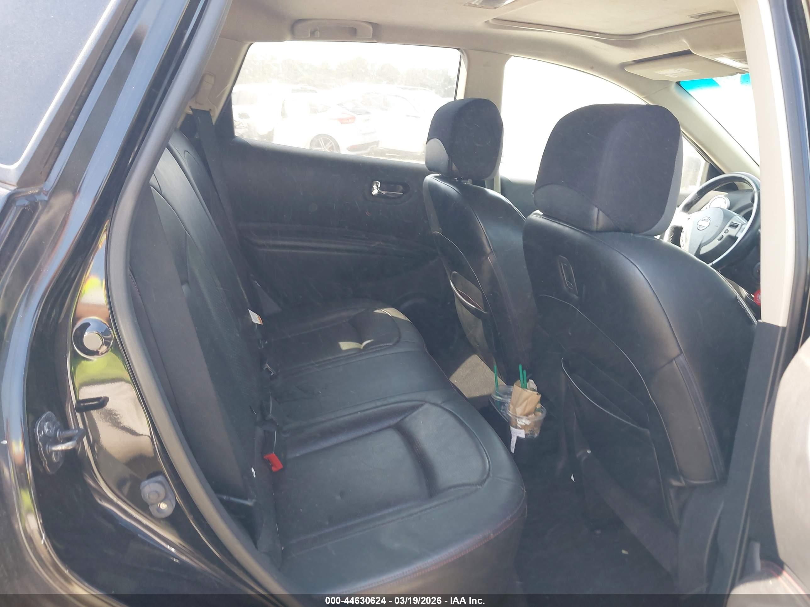 NISSAN ROGUE image 8