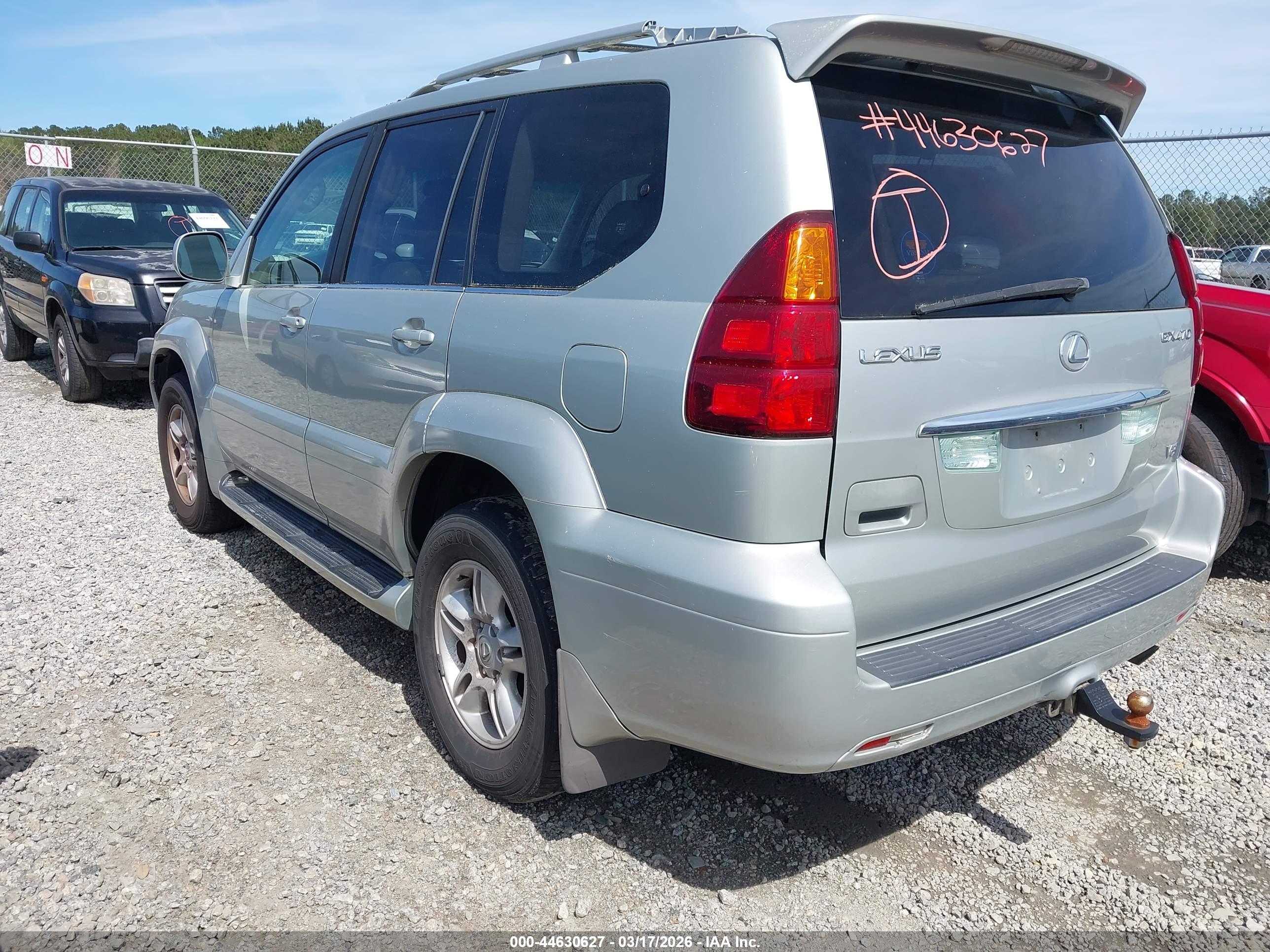 LEXUS GX image 3