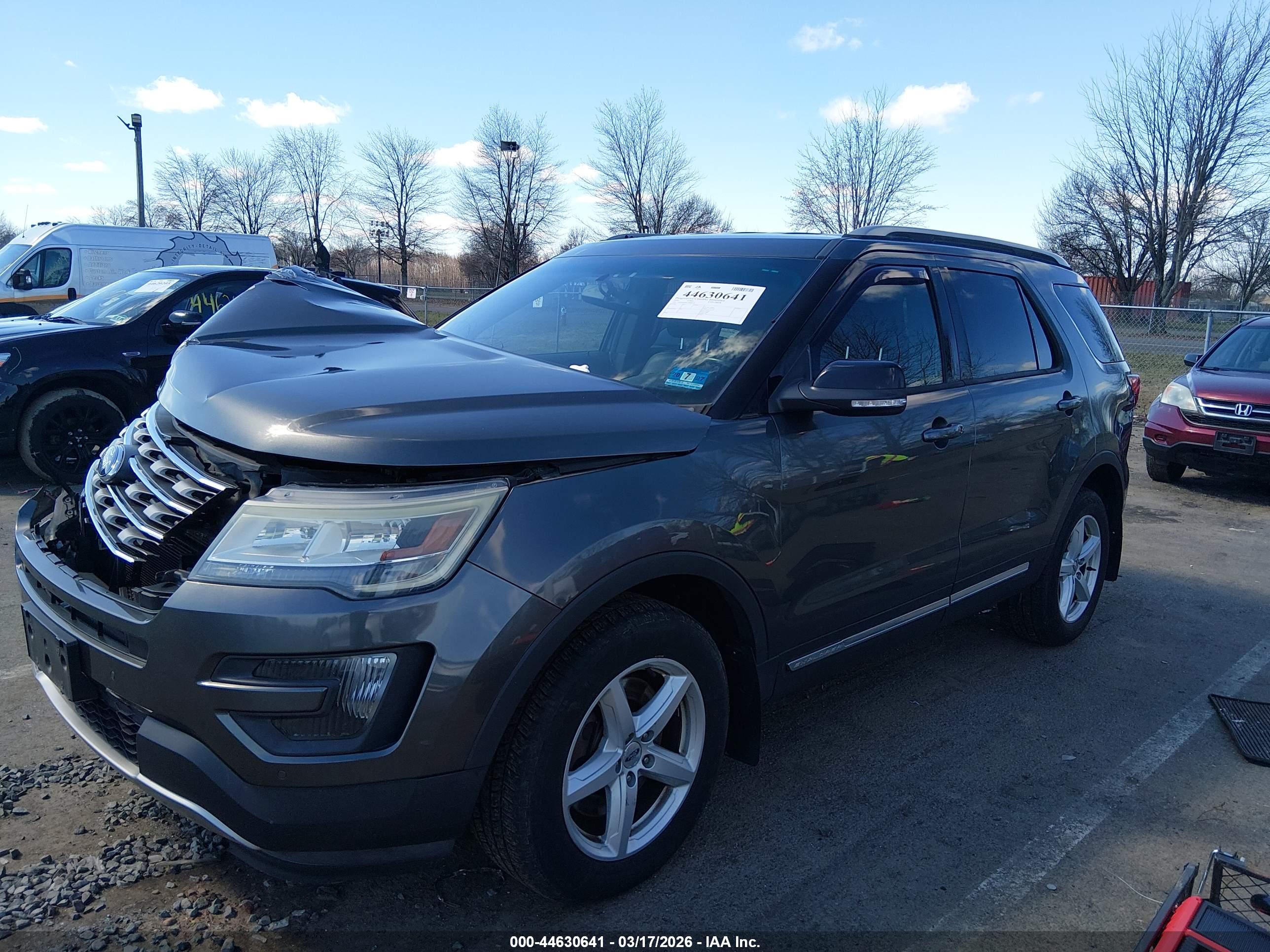 FORD EXPLORER image 2