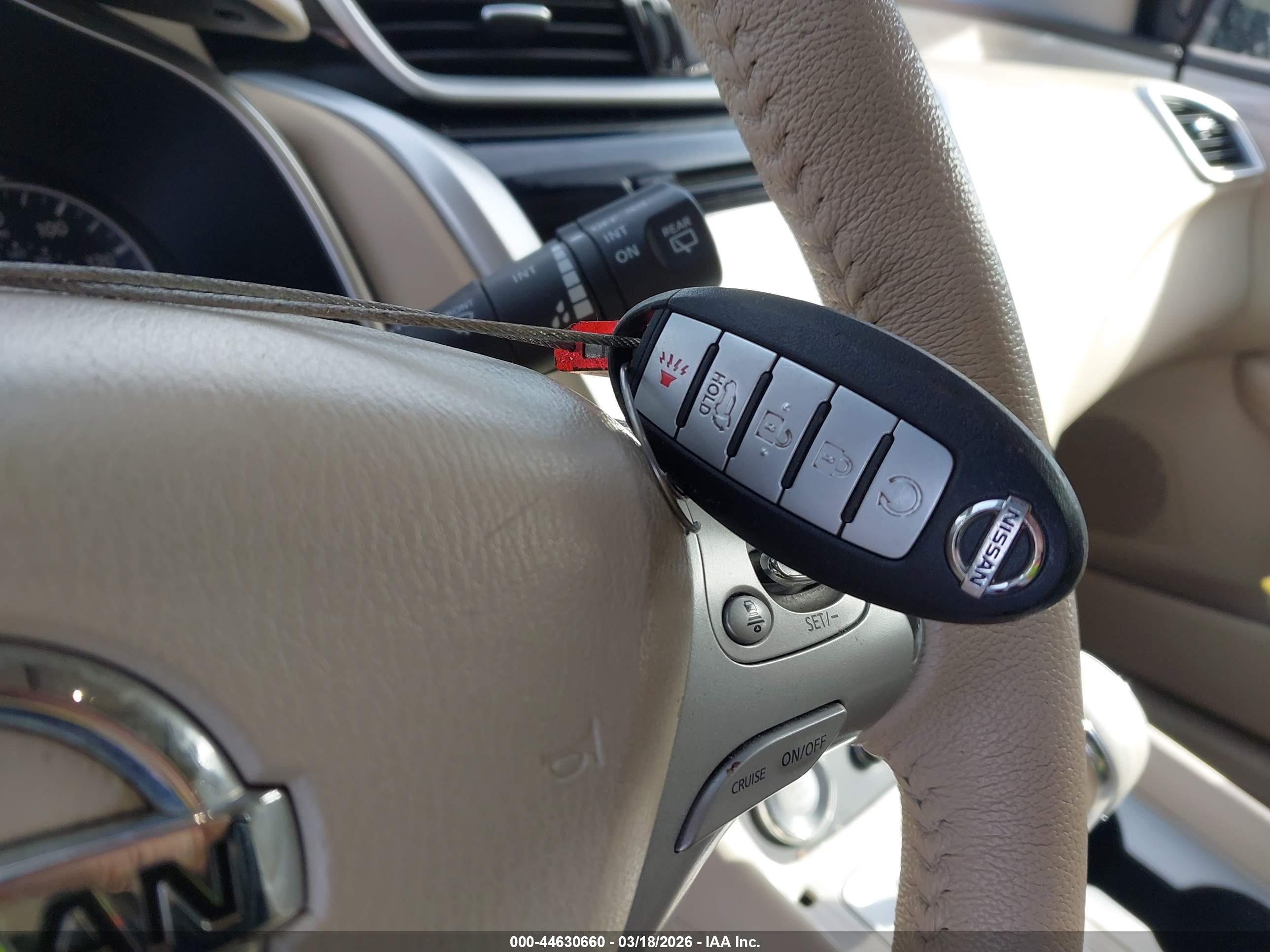 NISSAN MURANO image 11