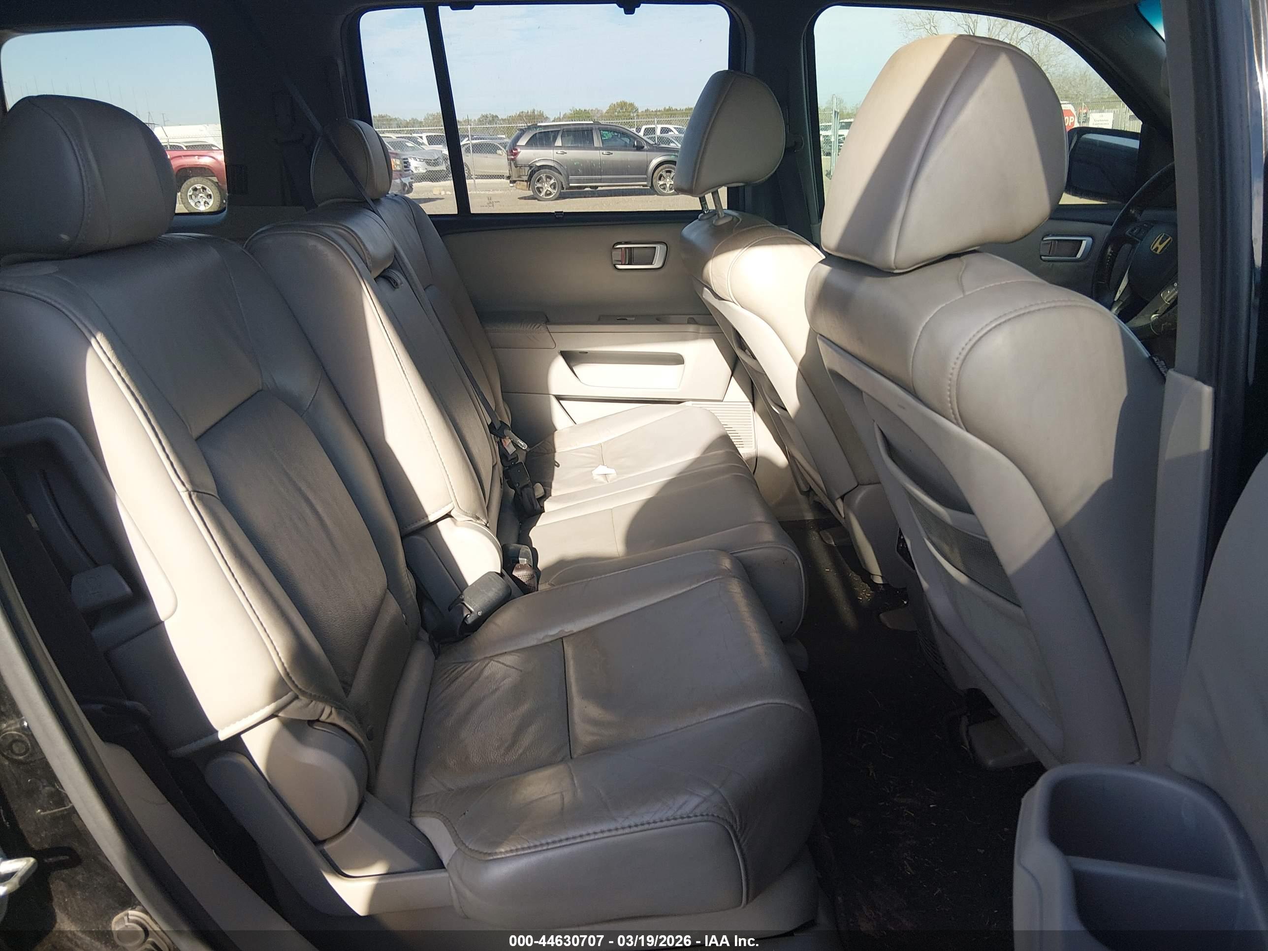 HONDA PILOT image 8