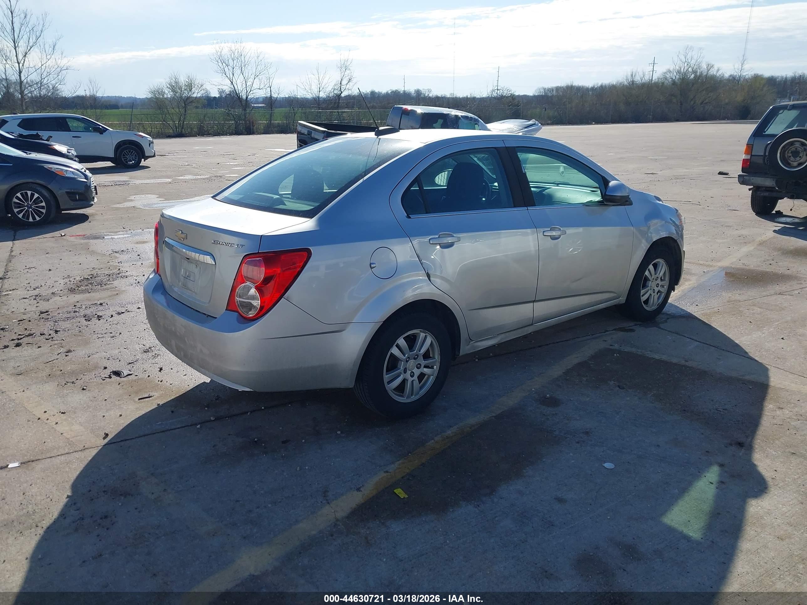 CHEVROLET SONIC image 4