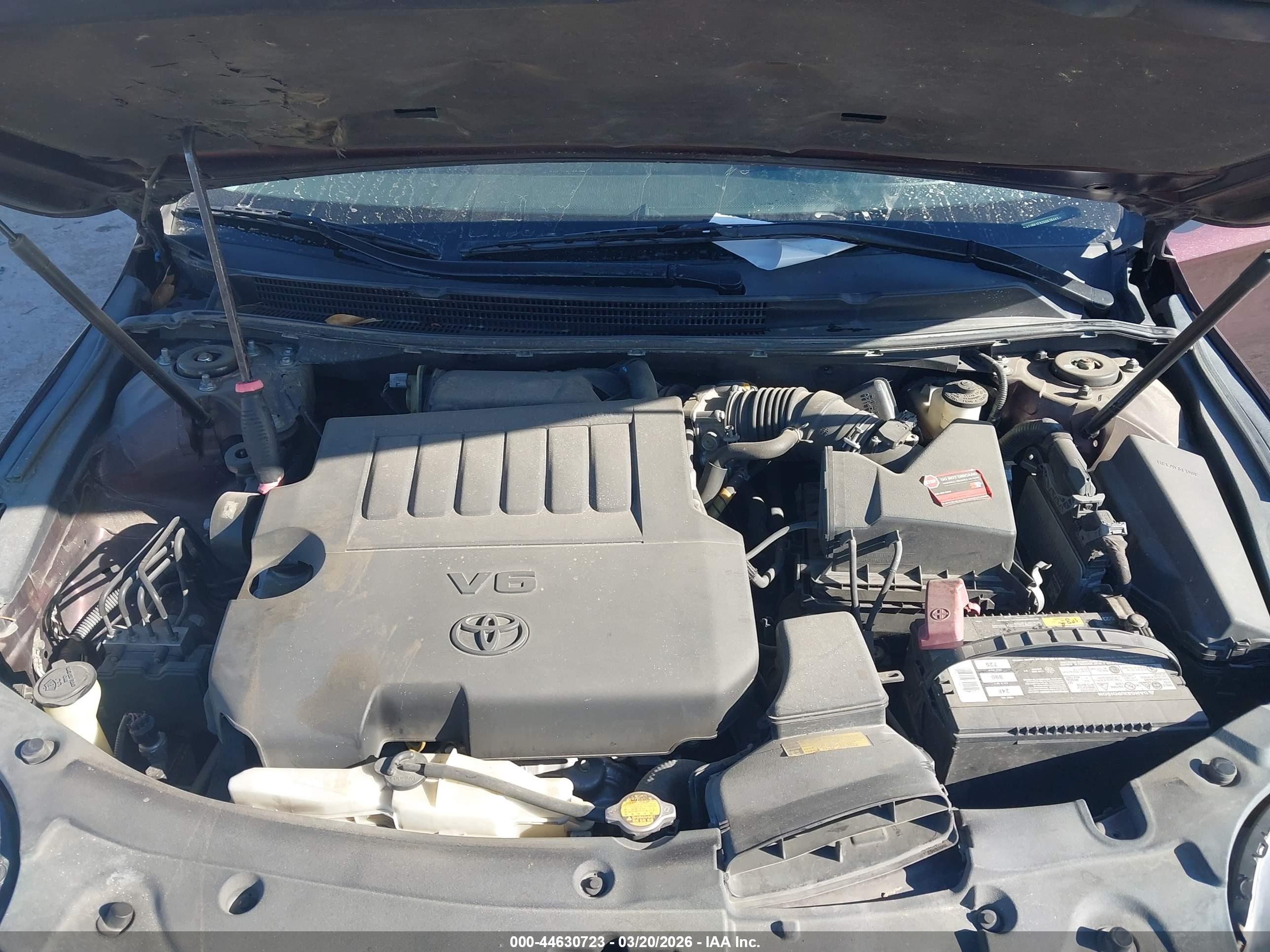 TOYOTA AVALON image 10