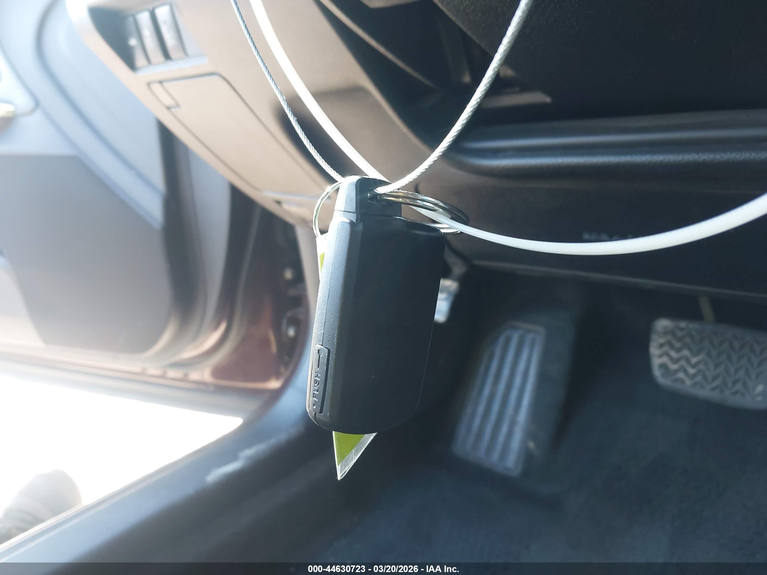 TOYOTA AVALON image 11