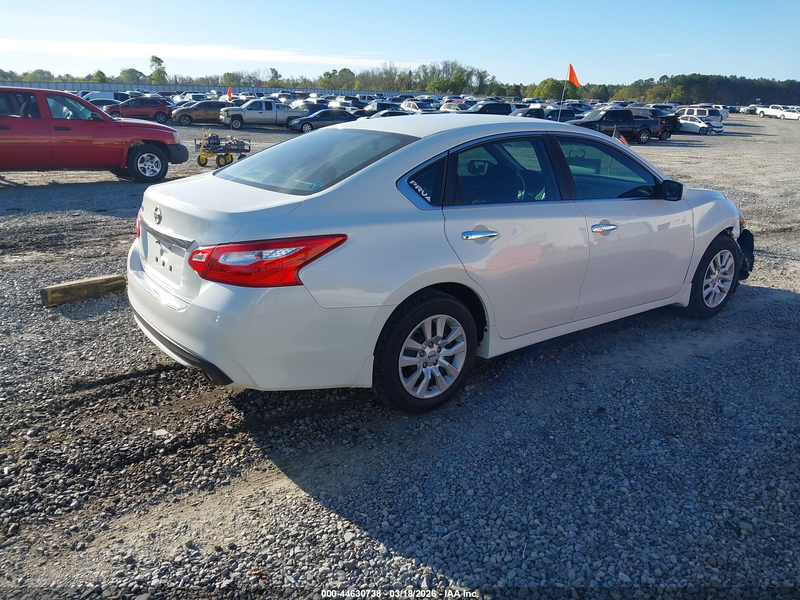NISSAN ALTIMA image 4