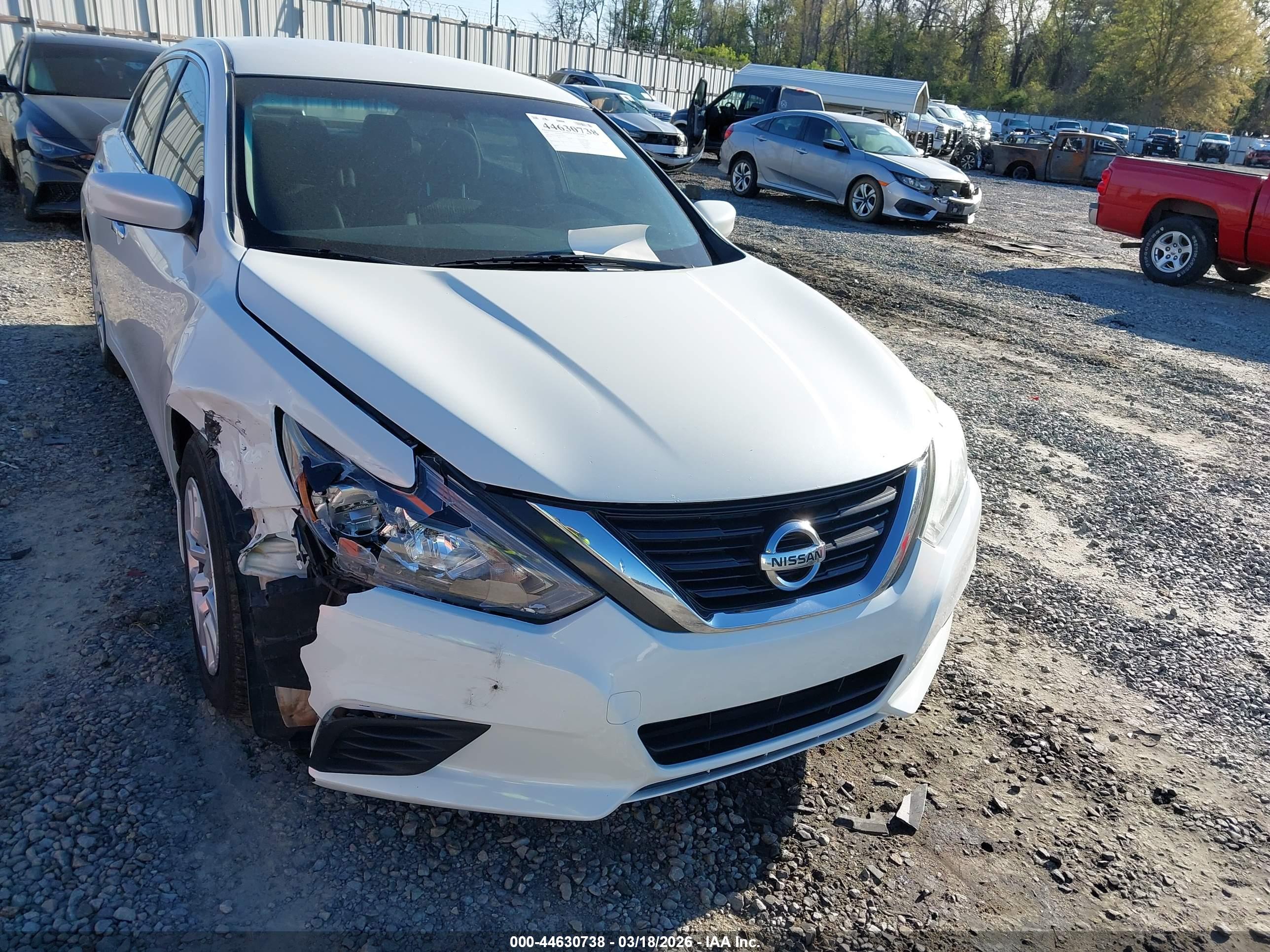 NISSAN ALTIMA image 6