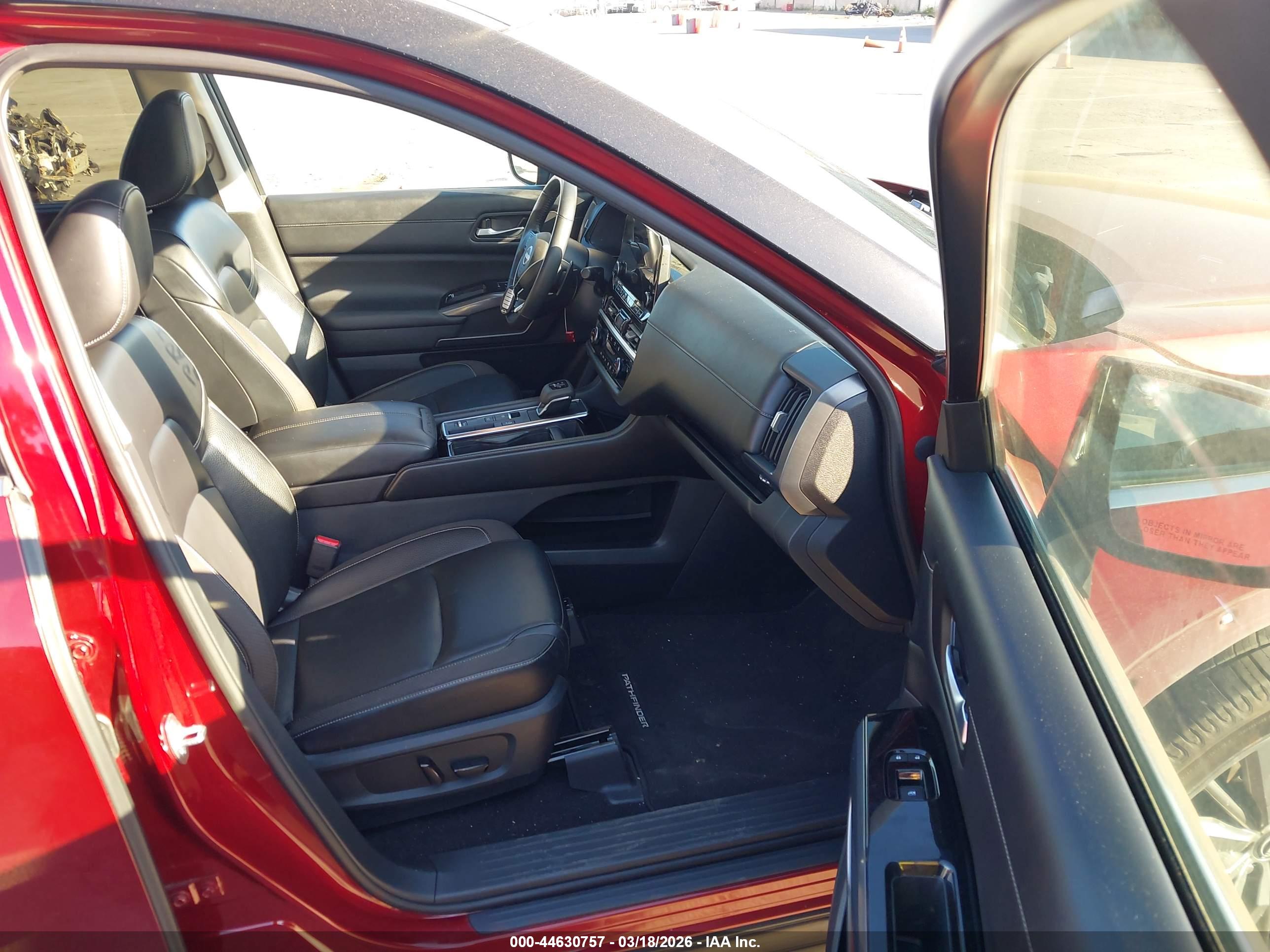NISSAN PATHFINDER image 5