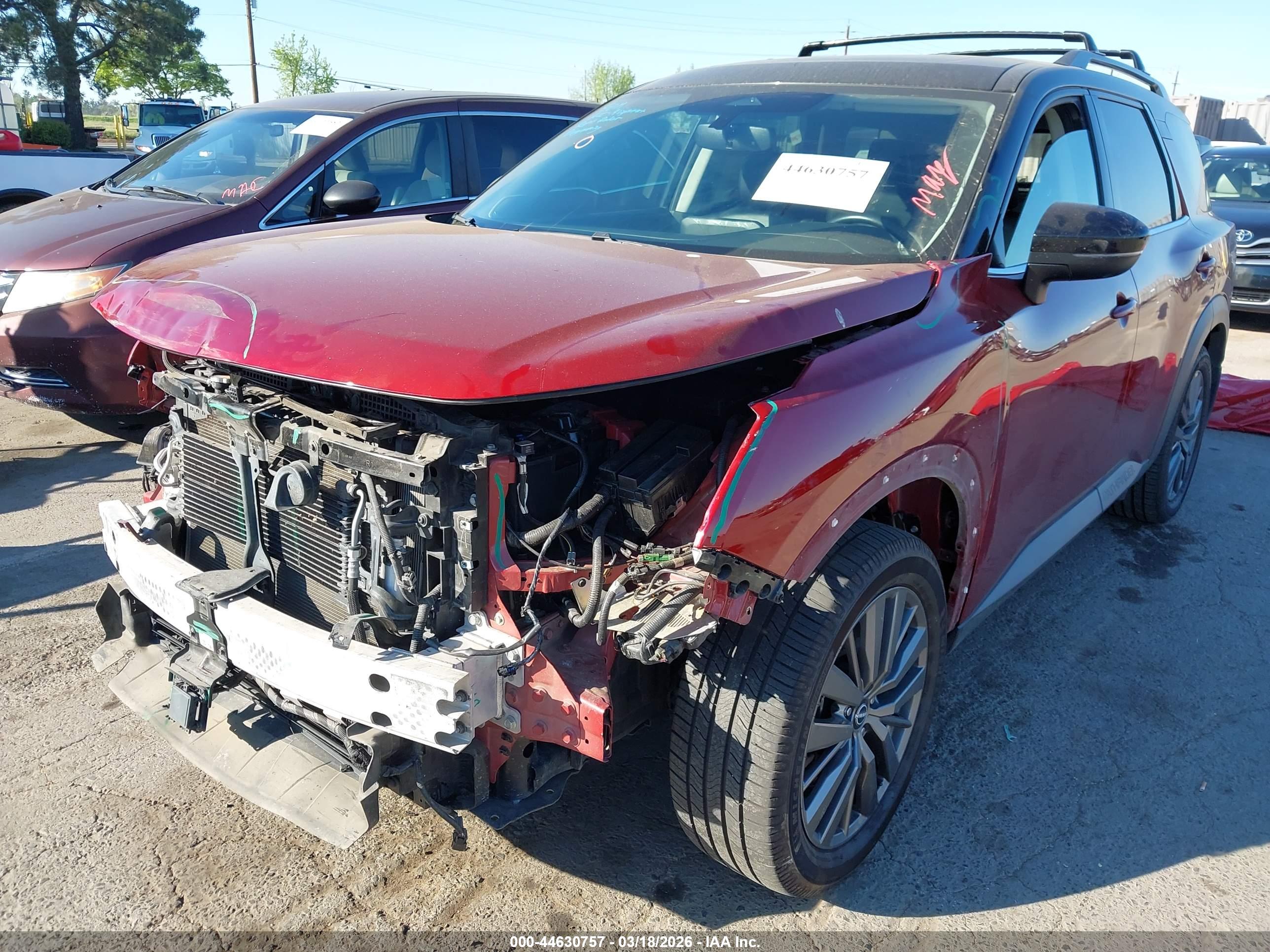 NISSAN PATHFINDER image 6