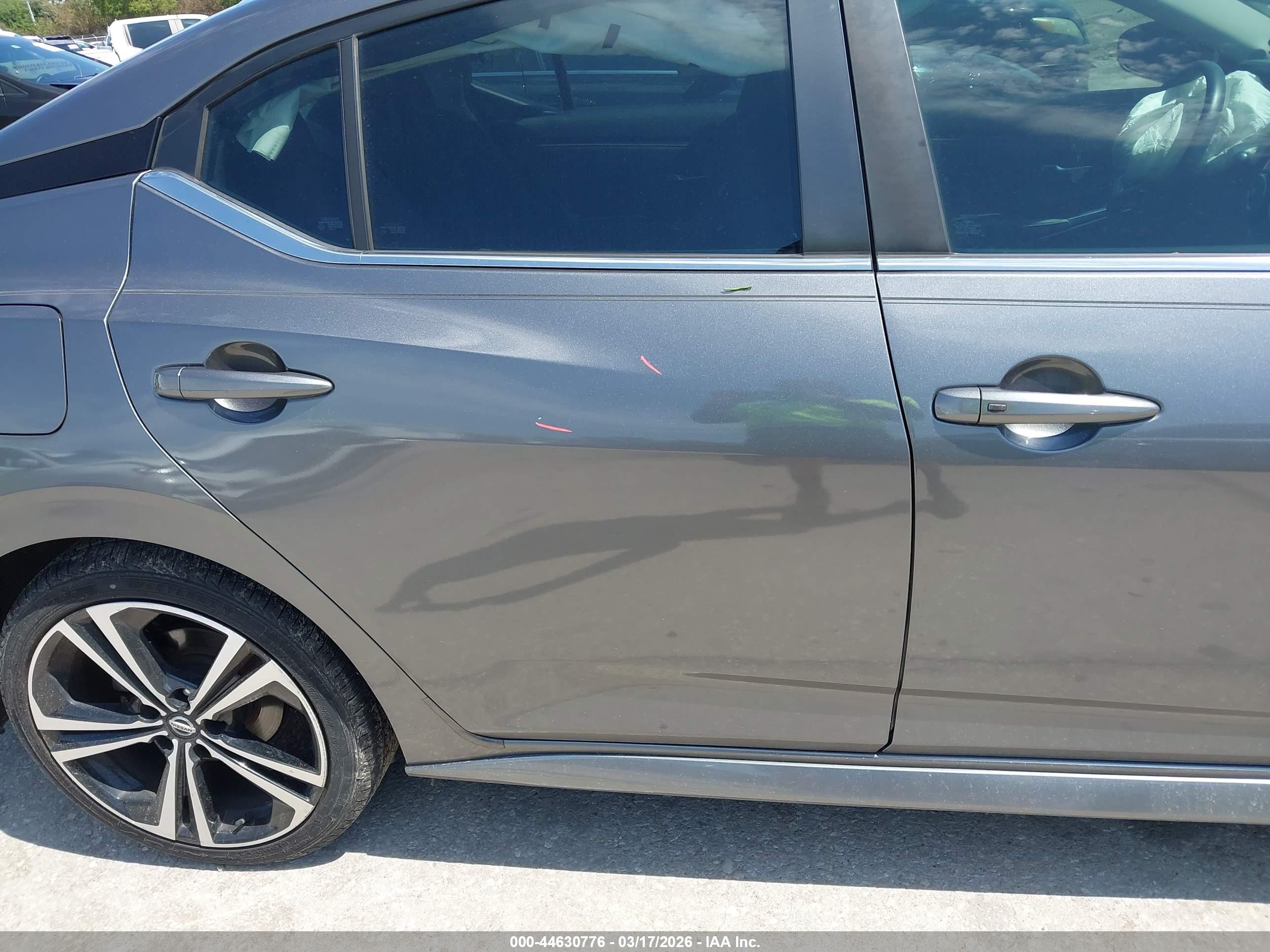 NISSAN SENTRA image 6